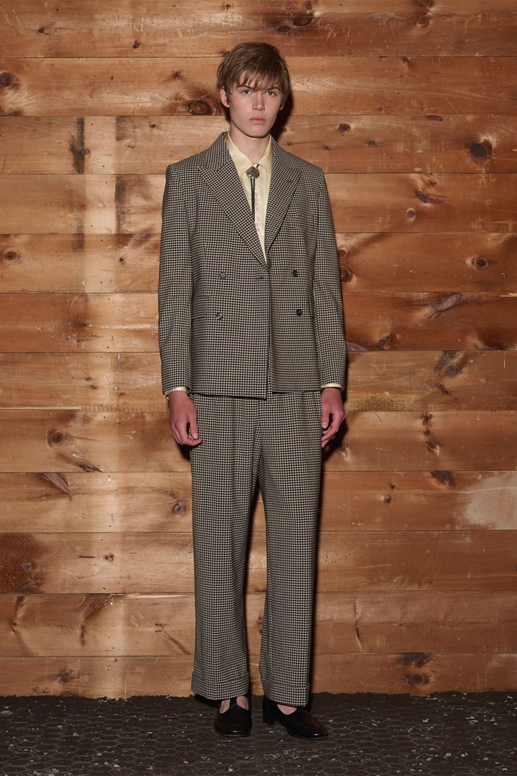 brown wool long-sleeve collared tailored checked suit