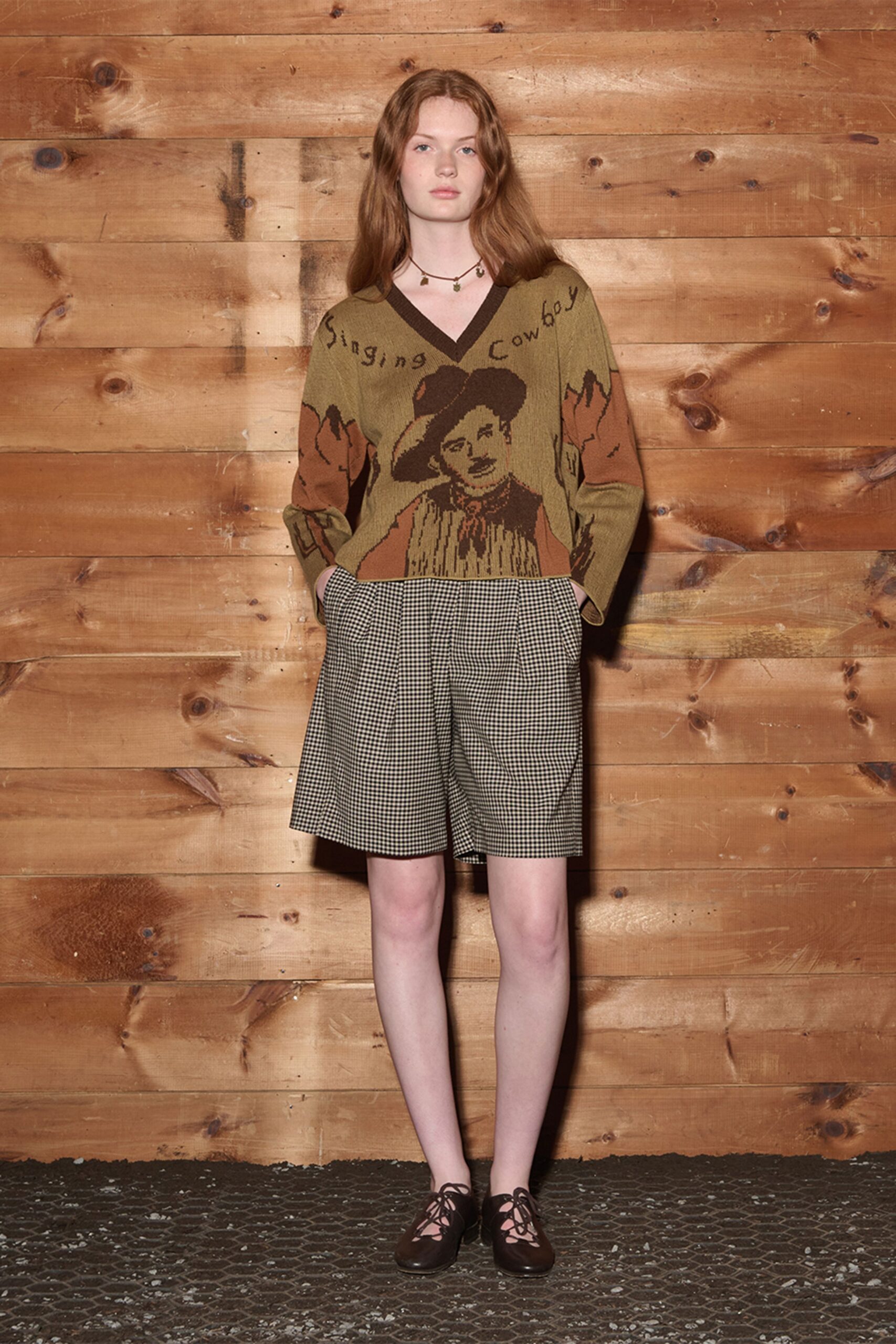 black cotton relaxed checked short shorts