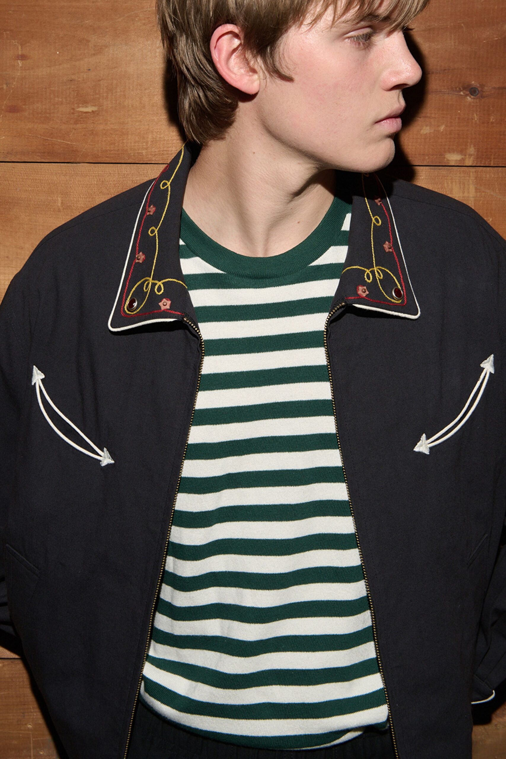 white cotton short-sleeve fitted striped shirt