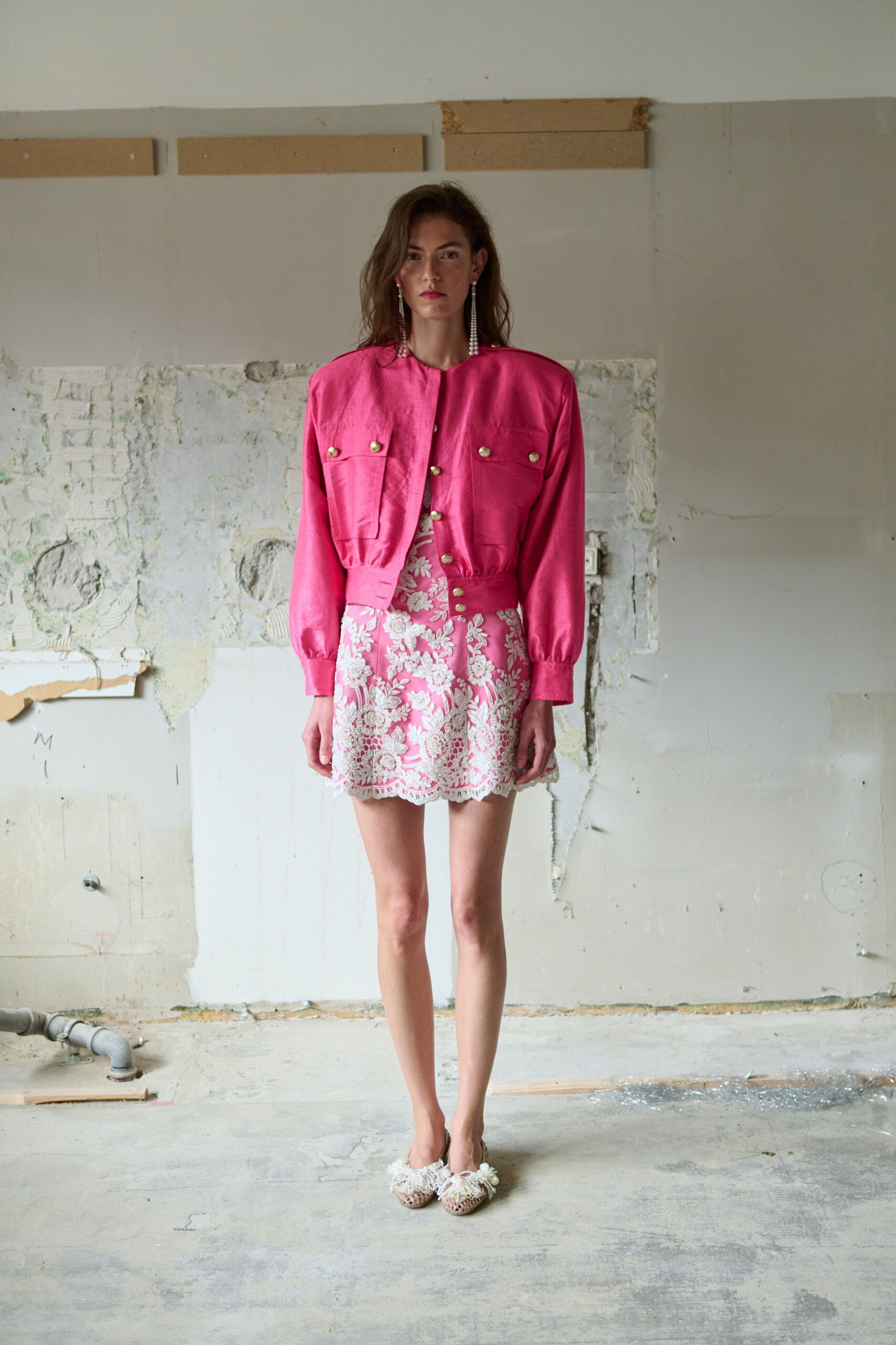 pink cotton long-sleeve collared fitted buttoned jacket