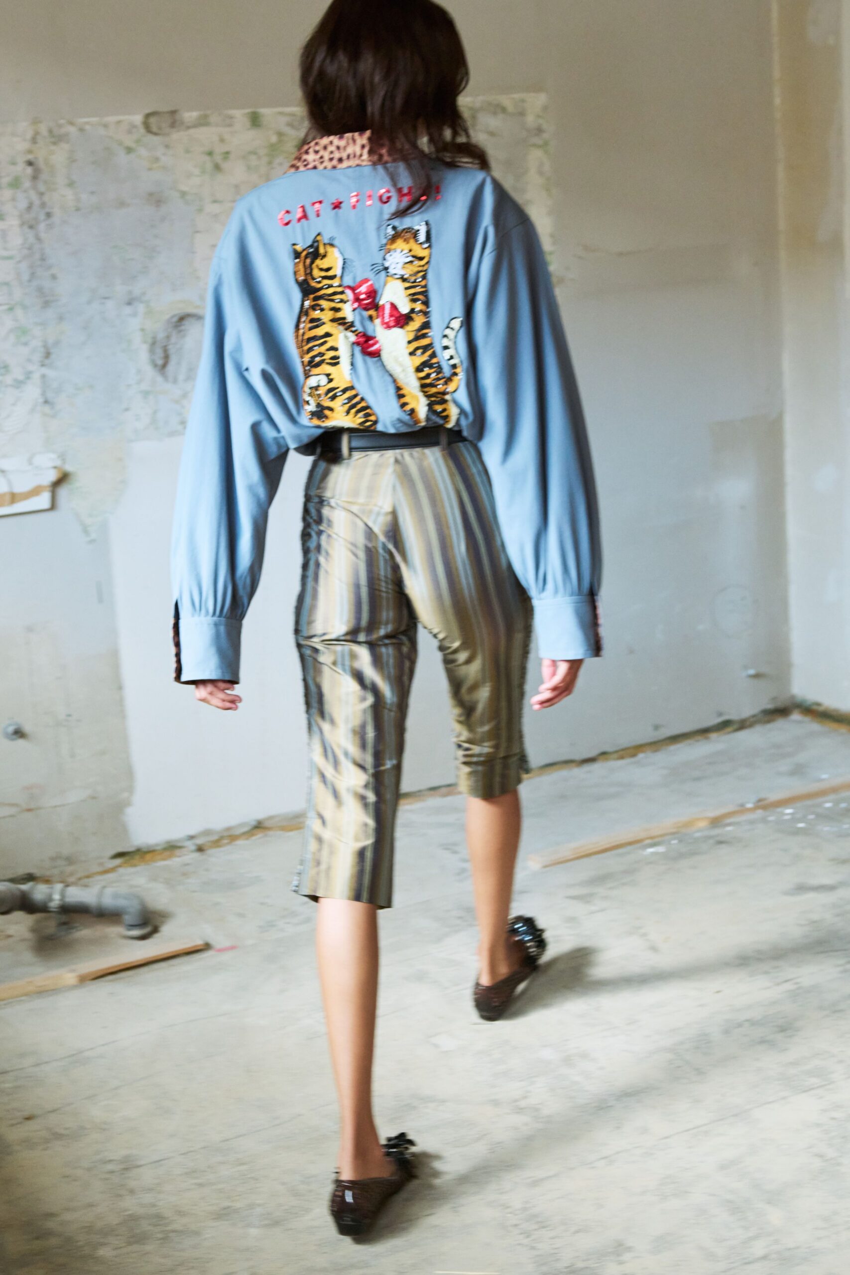 blue cotton long-sleeve collared relaxed embroidered shirt