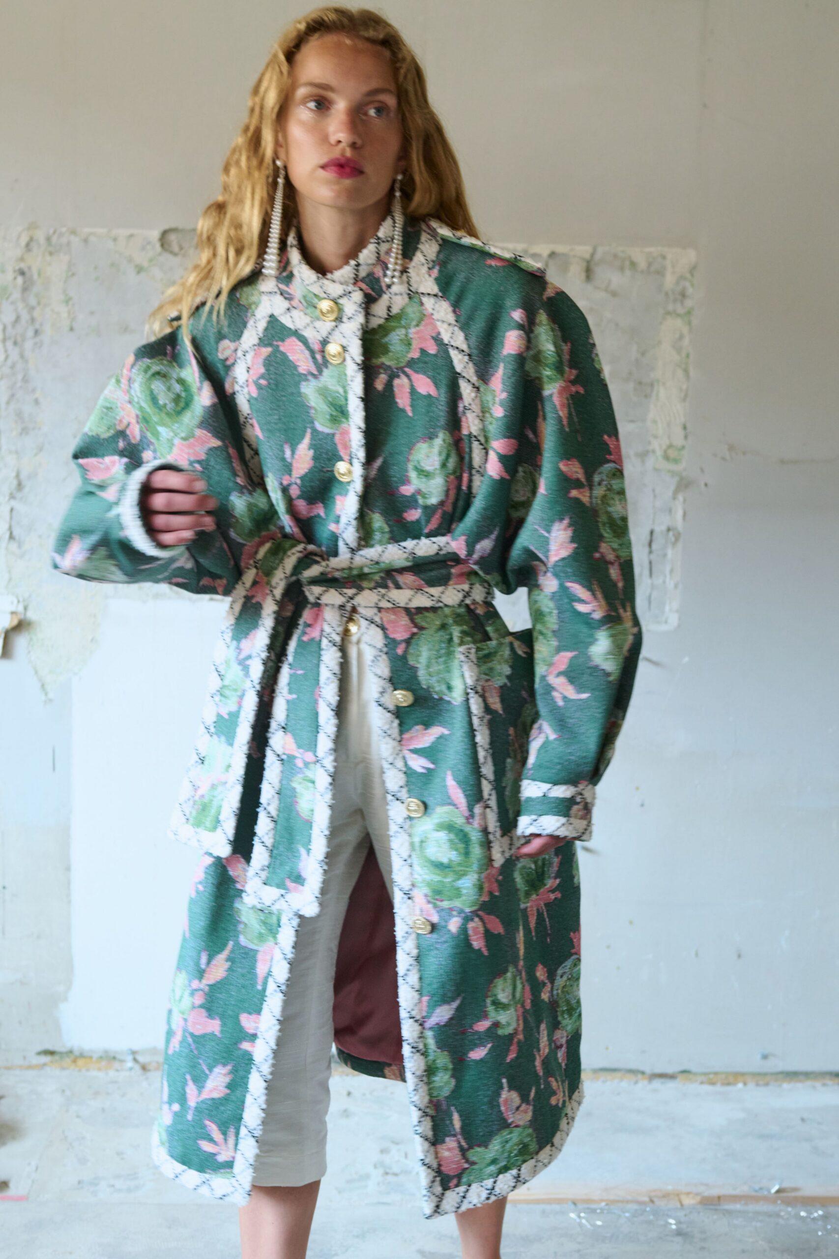 green cotton long-sleeve collared relaxed floral buttoned coat