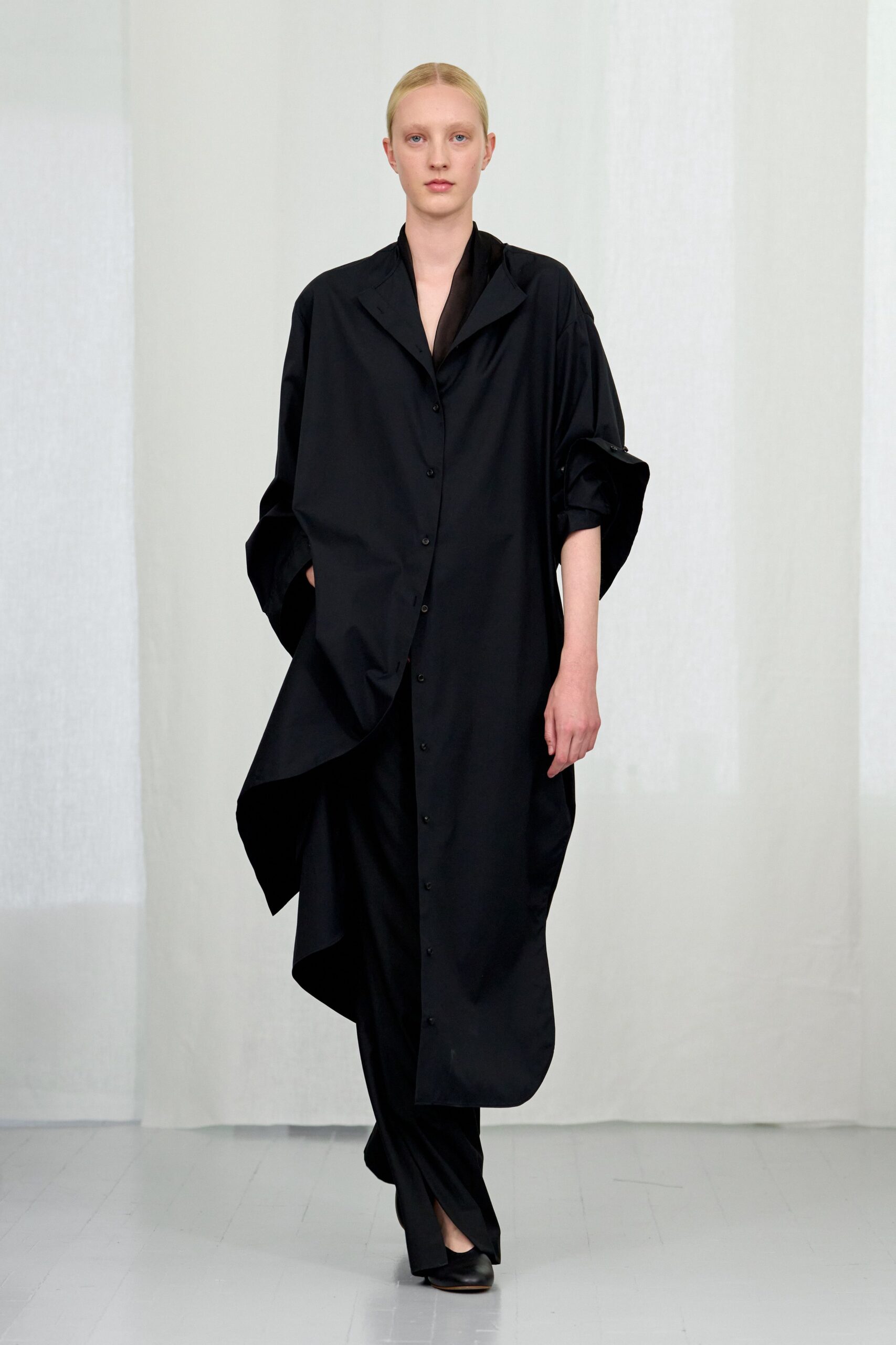 black cotton collared long-sleeve oversized buttoned draped shirt-dress