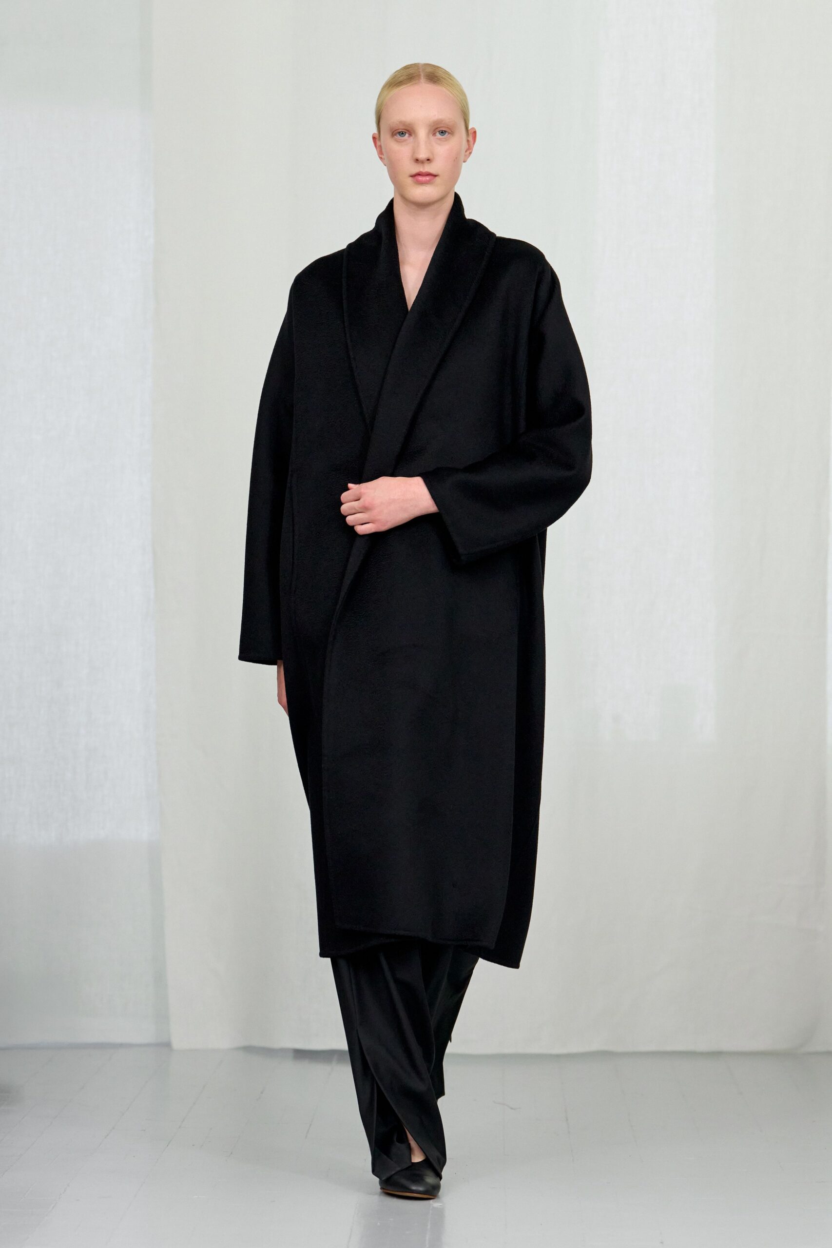 black wool fitted straight-leg pants