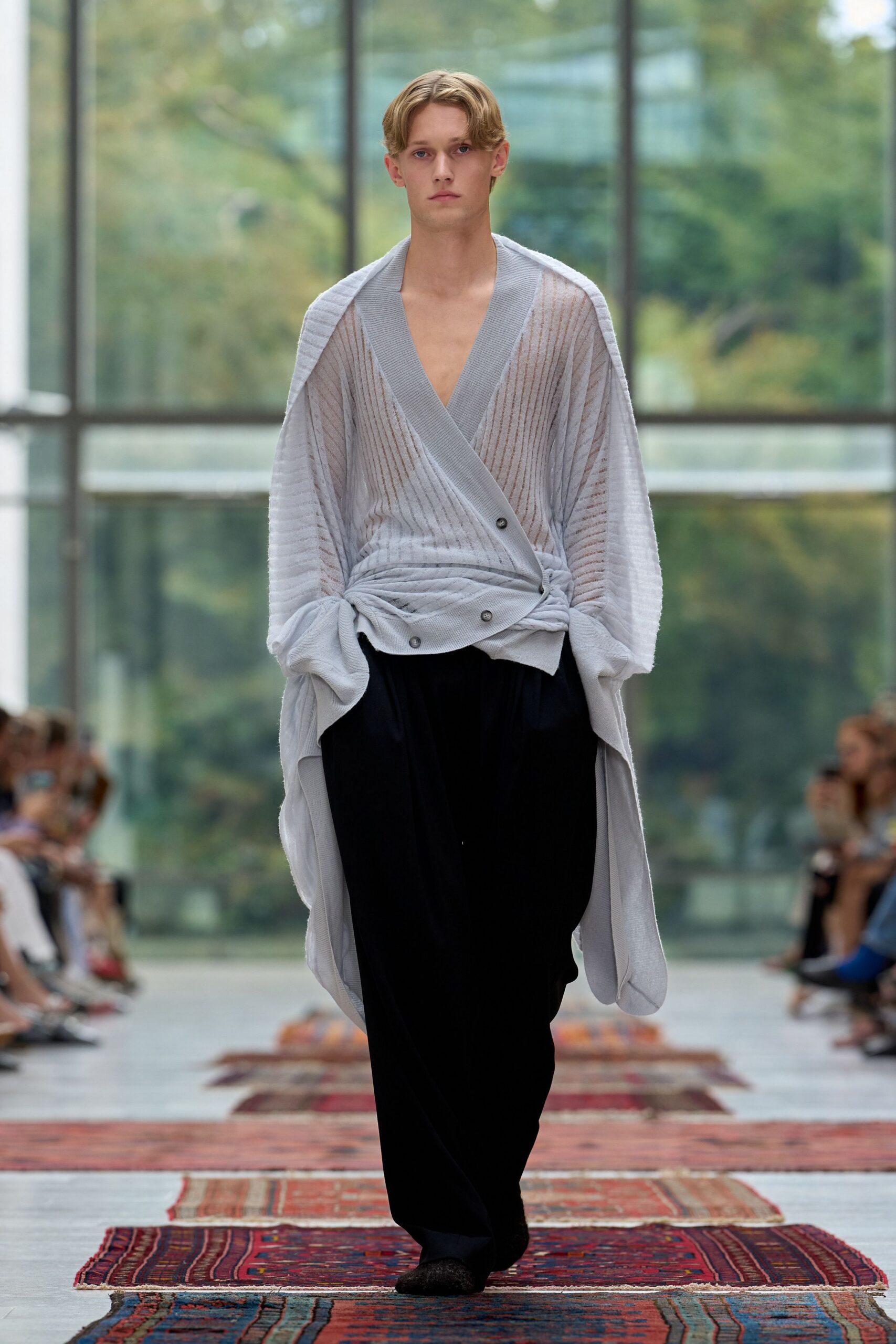 gray cotton long-sleeve v-neck relaxed pleated draped top
