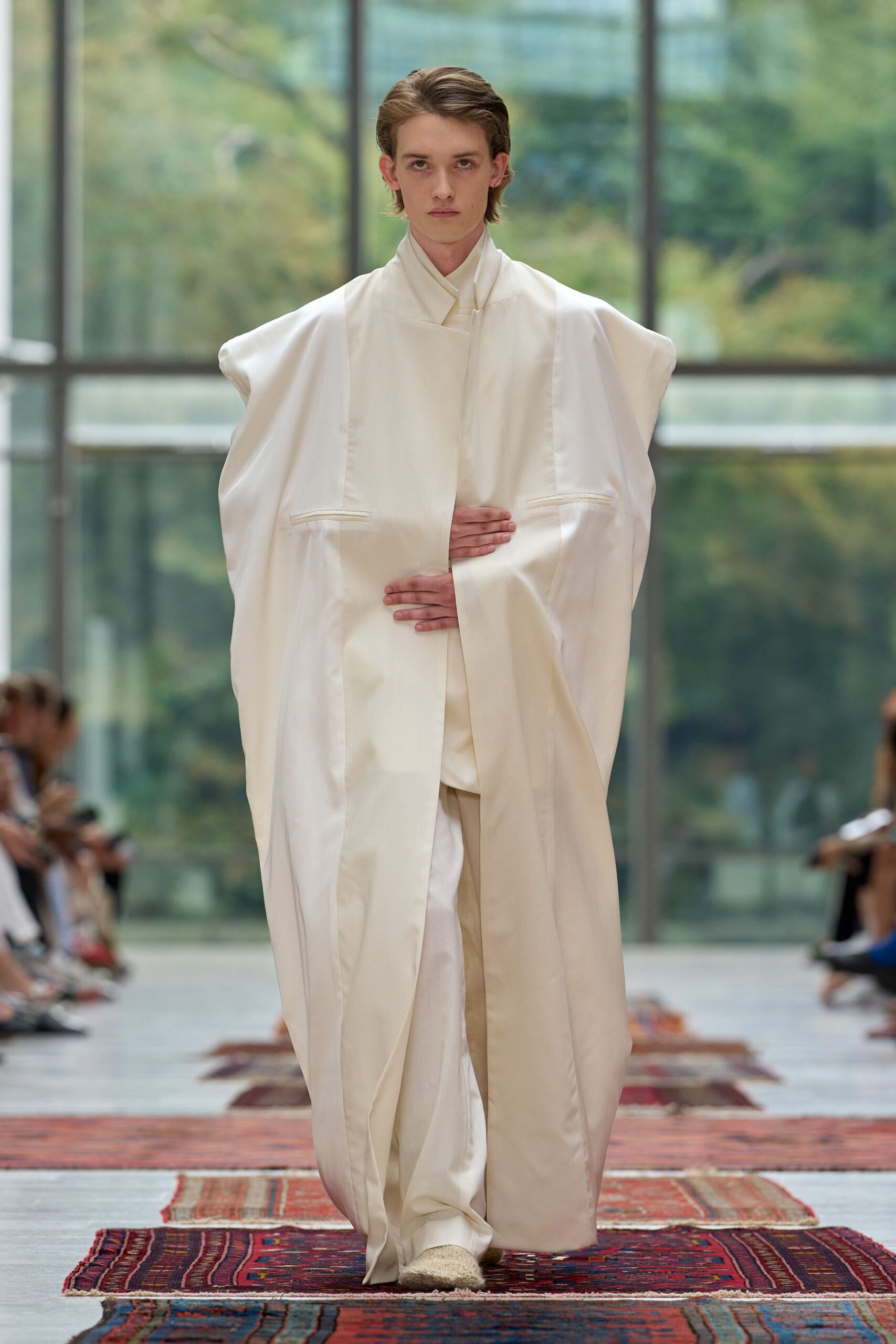white silk long-sleeve collared relaxed draped coat