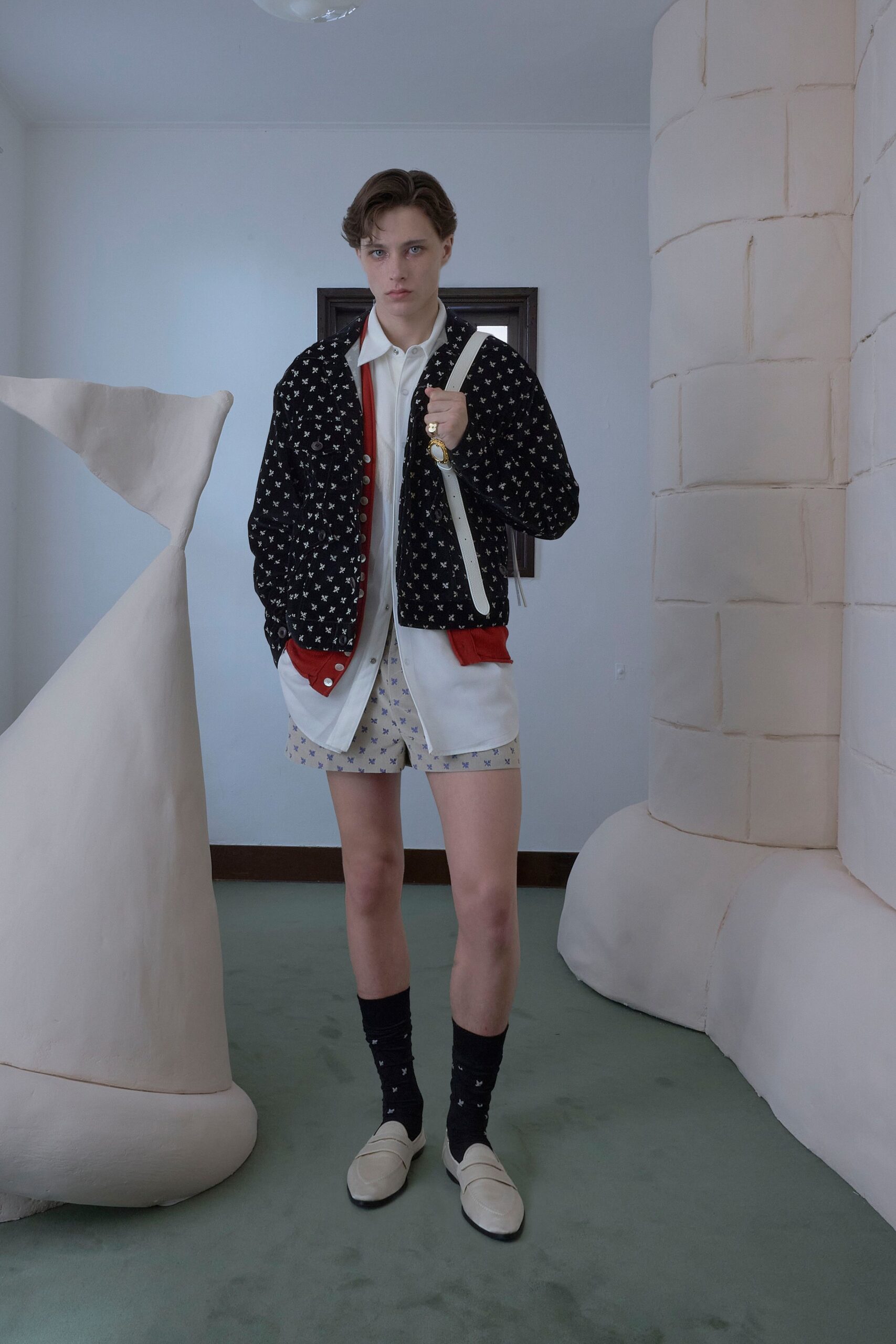 black cotton long-sleeve collared relaxed printed jacket