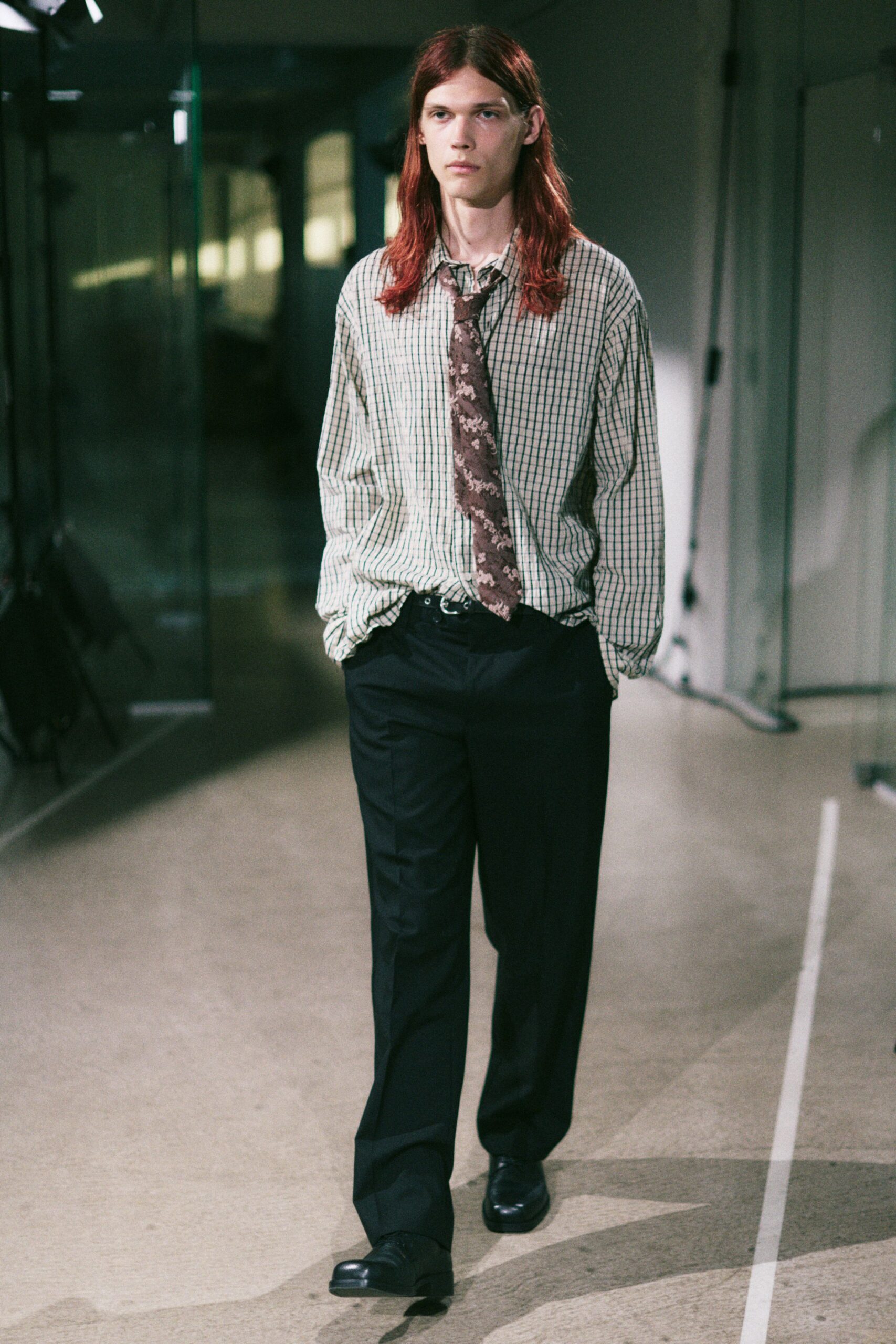 green cotton long-sleeve collared relaxed checked shirt