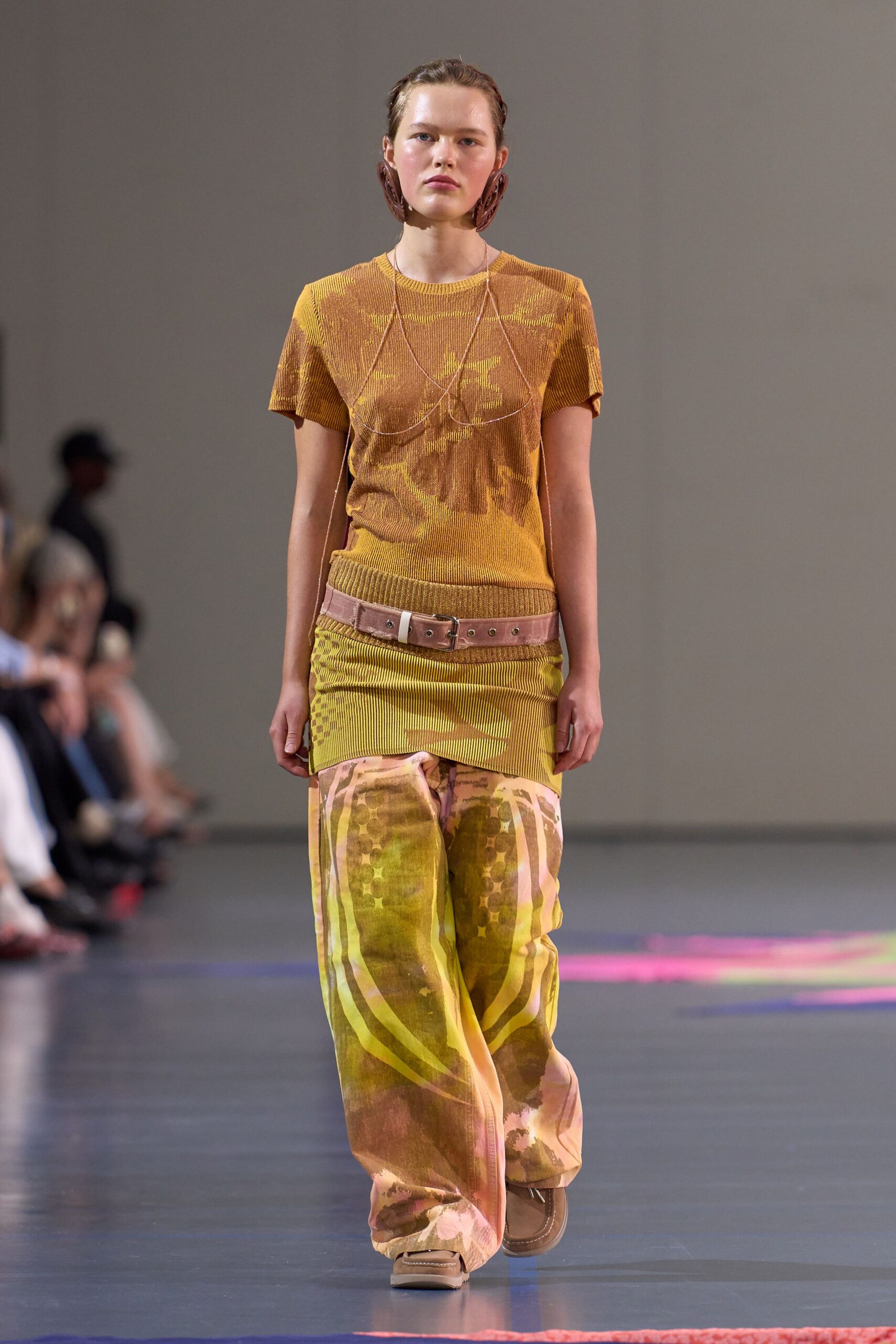yellow cotton short-sleeve collared fitted embroidered top