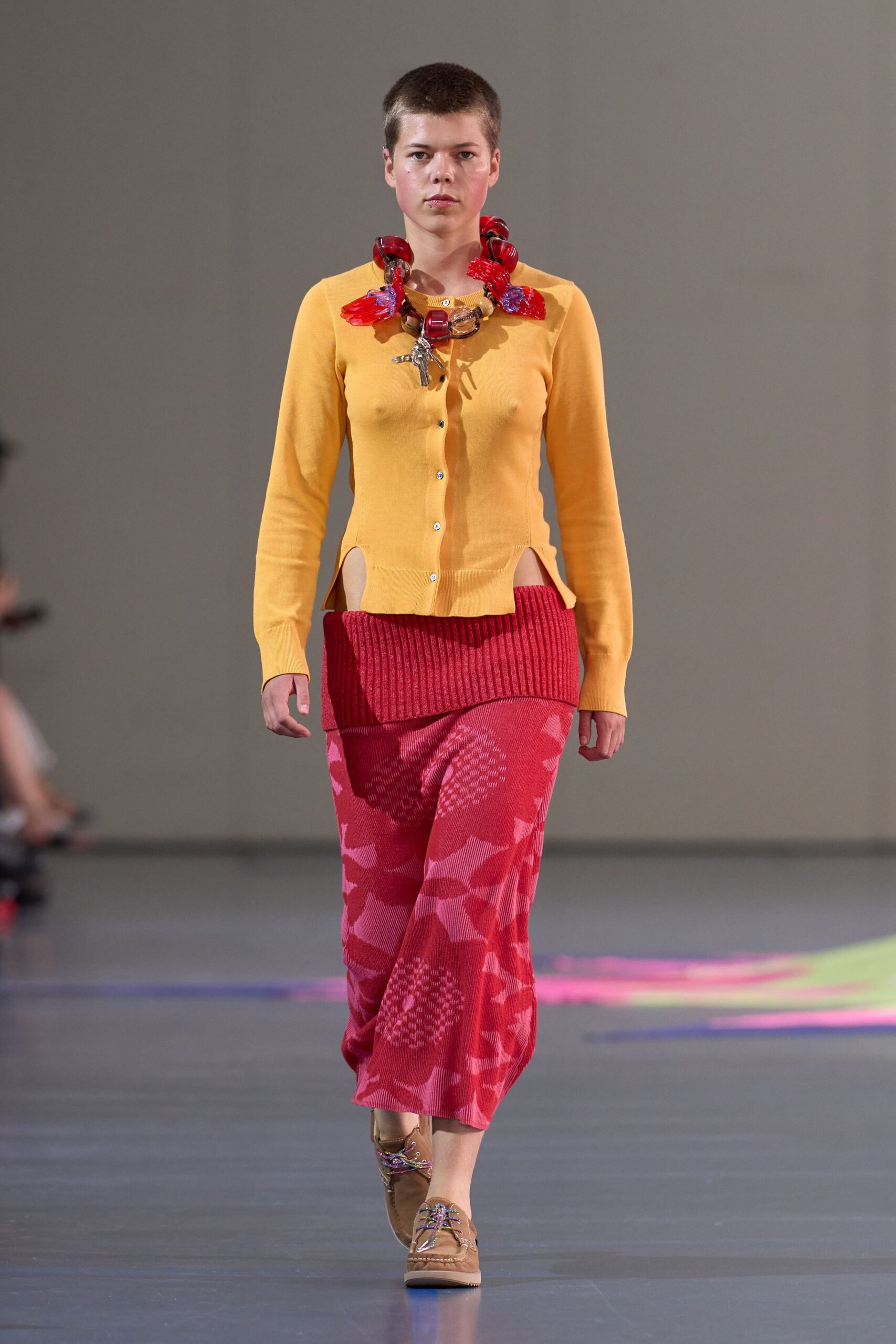 red cotton fitted pleated skirt