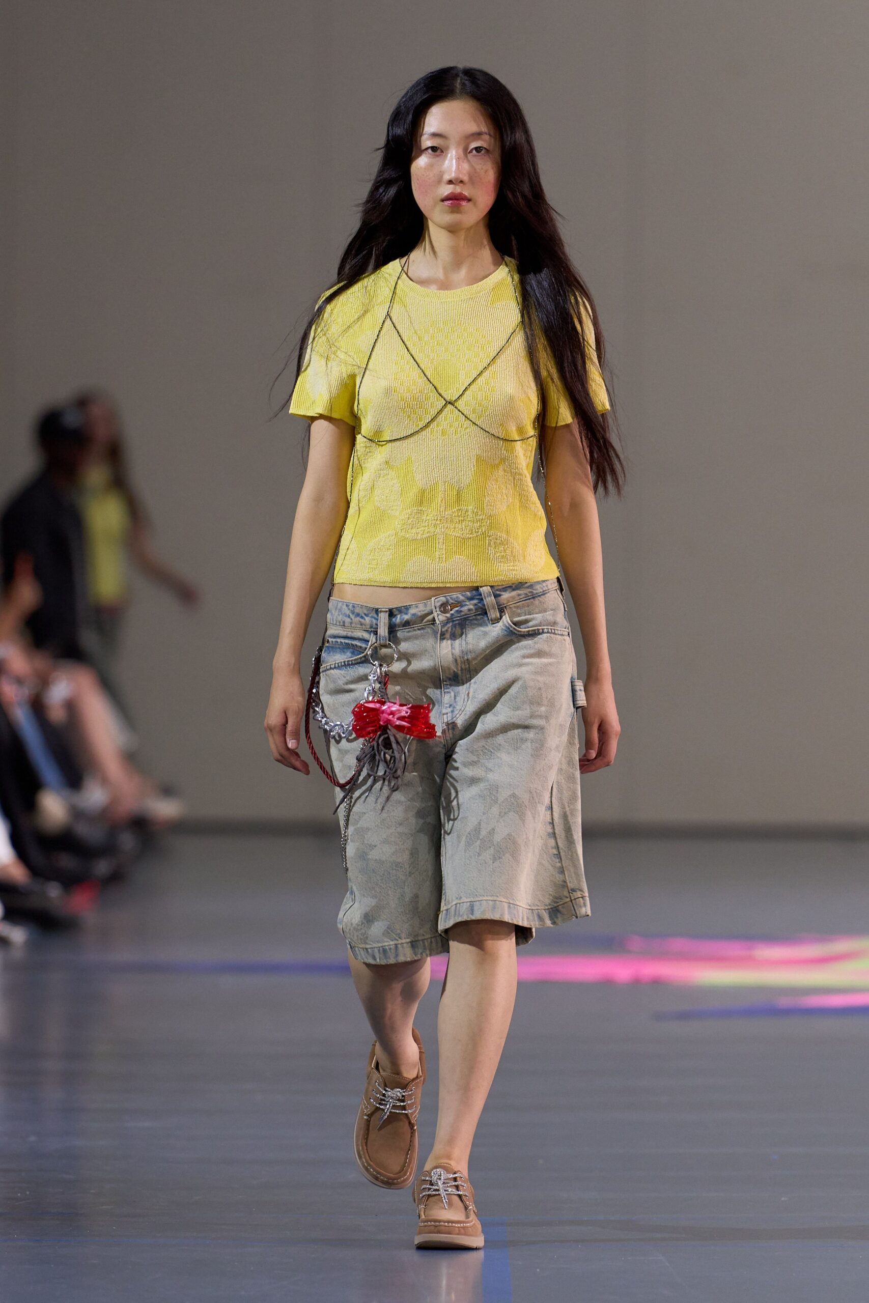 yellow cotton short-sleeve scoop-neck fitted embroidered top
