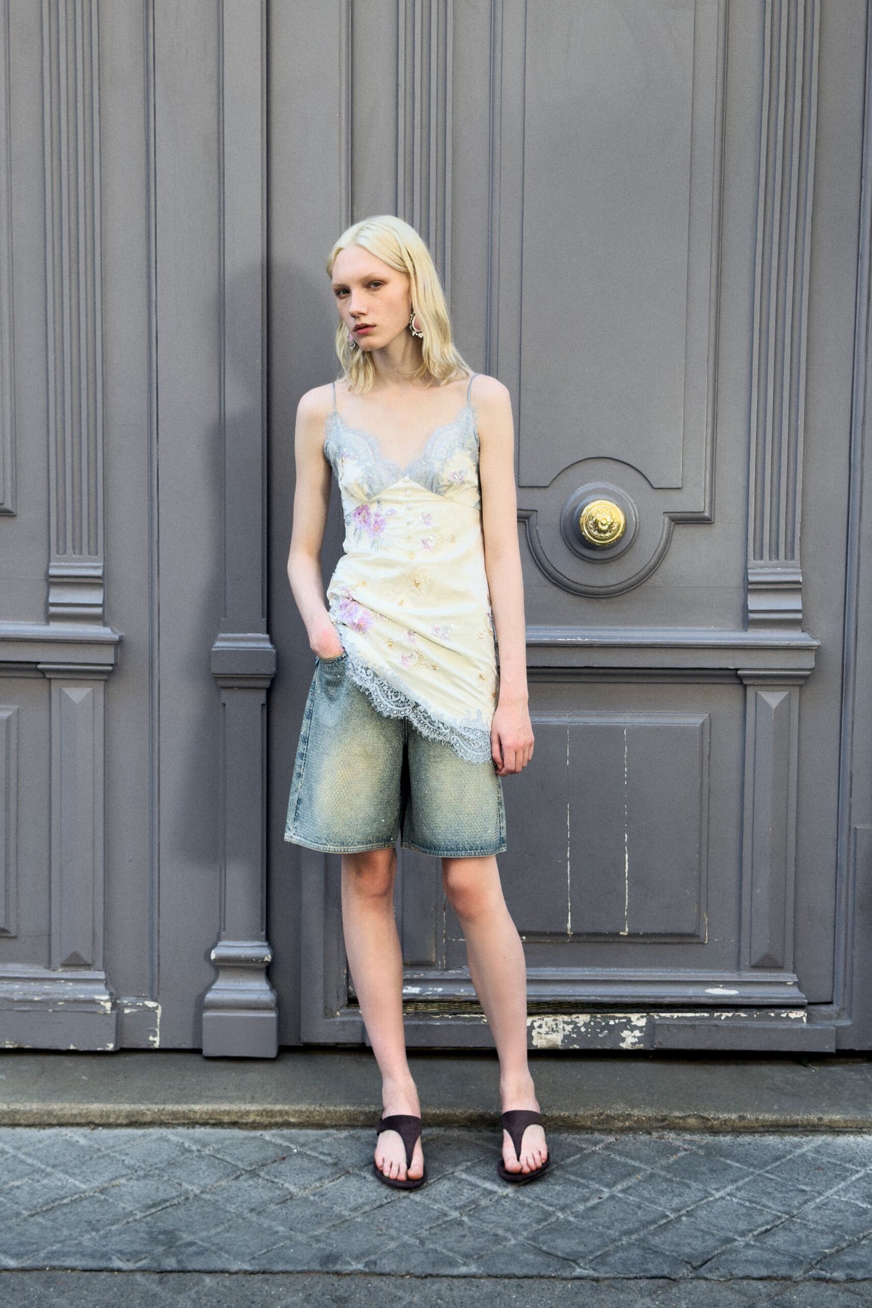 blue denim relaxed straight-leg shorts