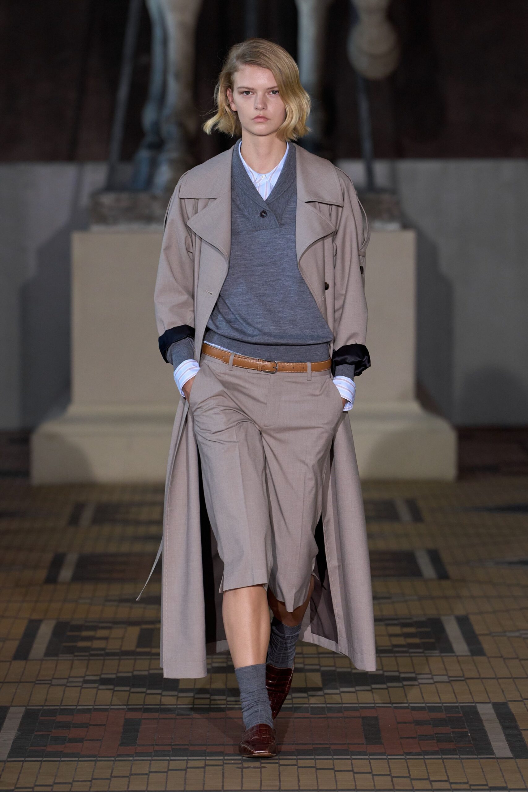 beige cotton tailored pleated pants