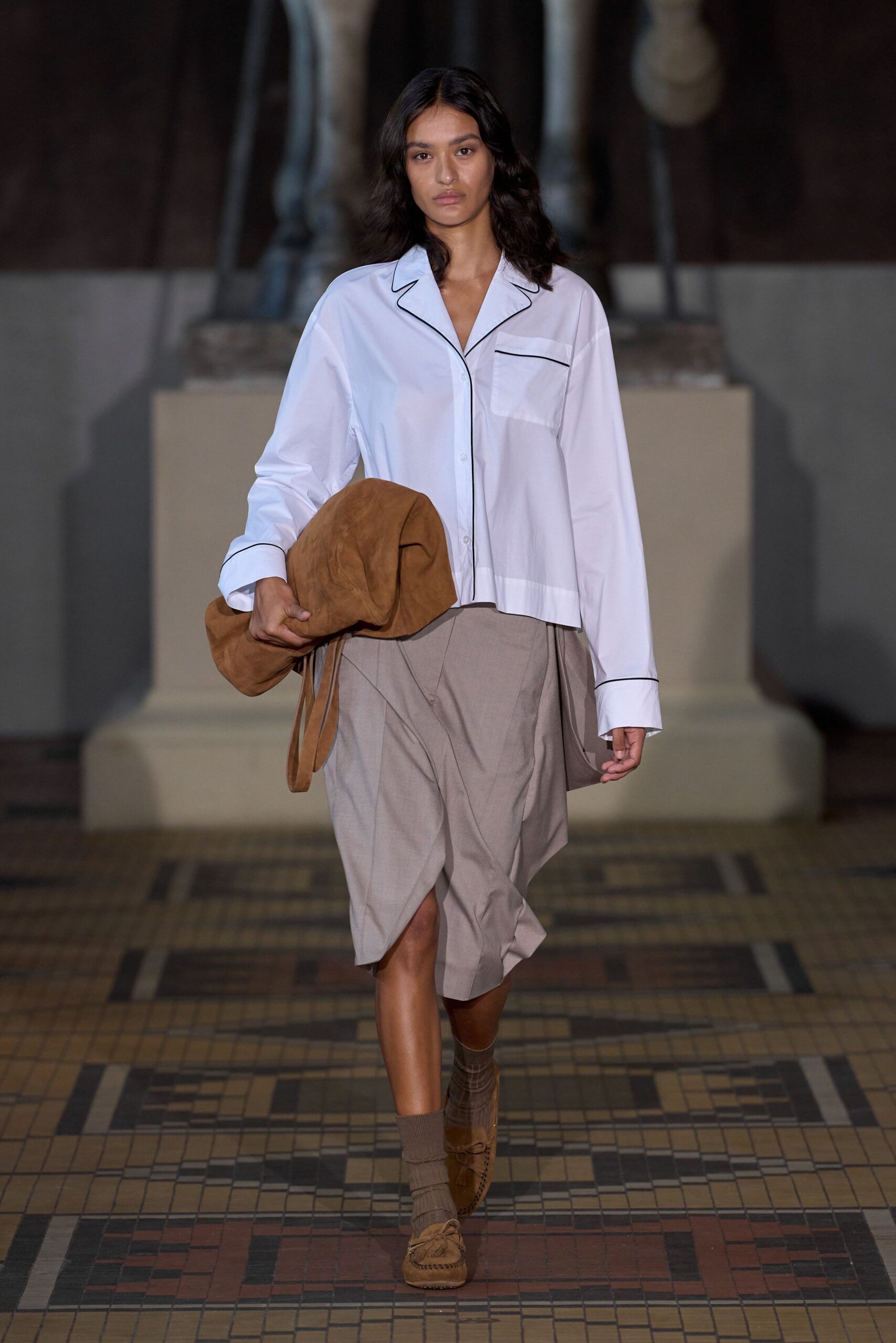 white cotton long-sleeve collared relaxed shirt