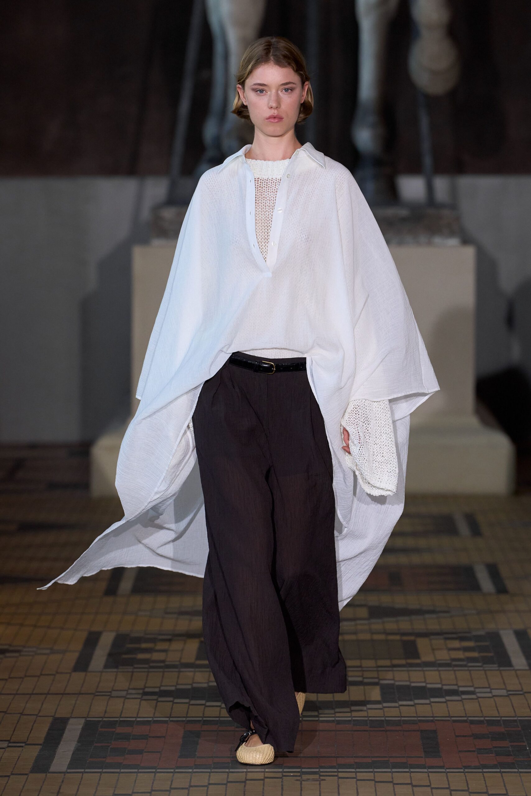 white cotton long-sleeve collared relaxed layered cape