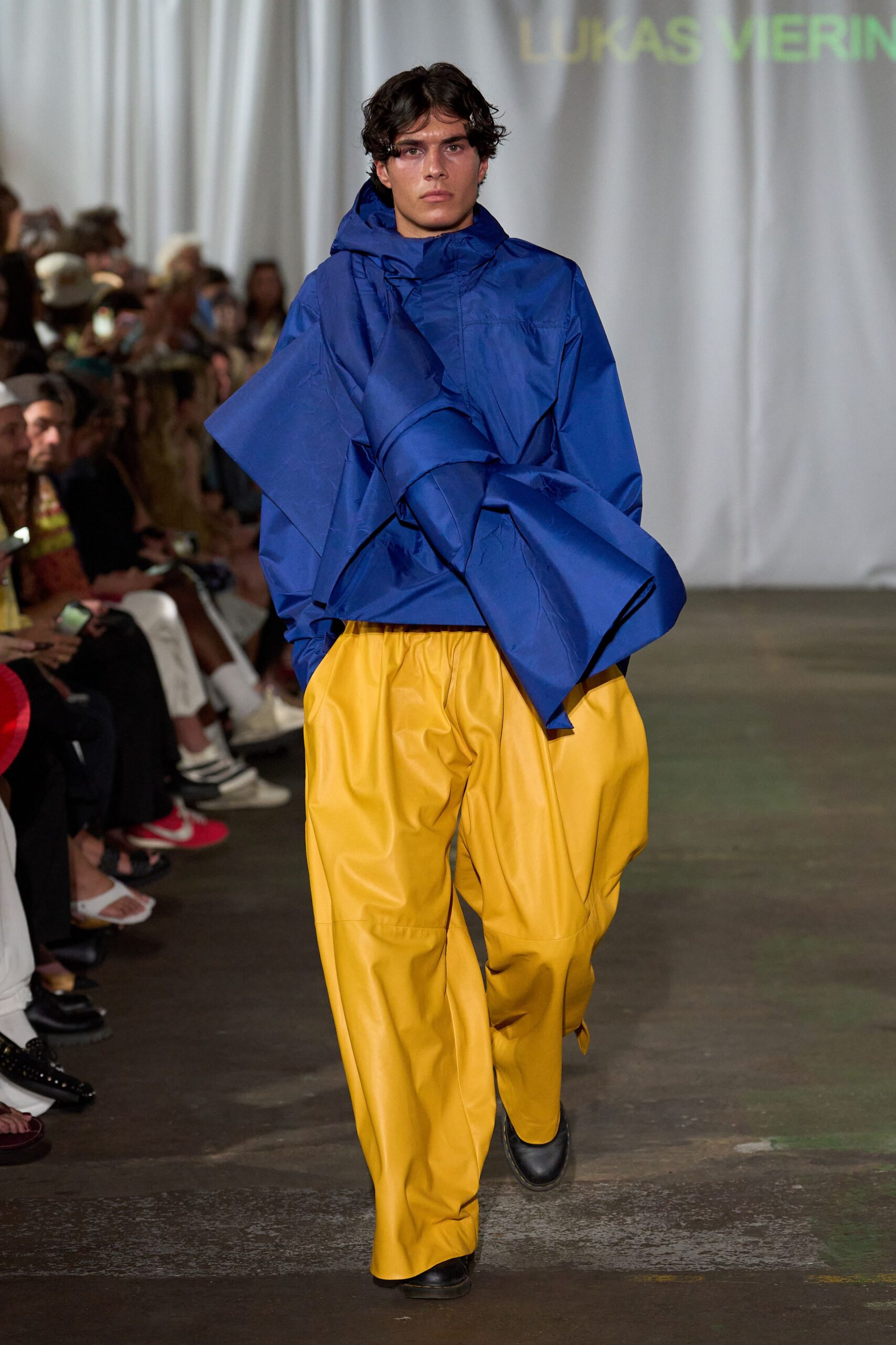 blue vinyl long-sleeve hooded oversized layered jacket