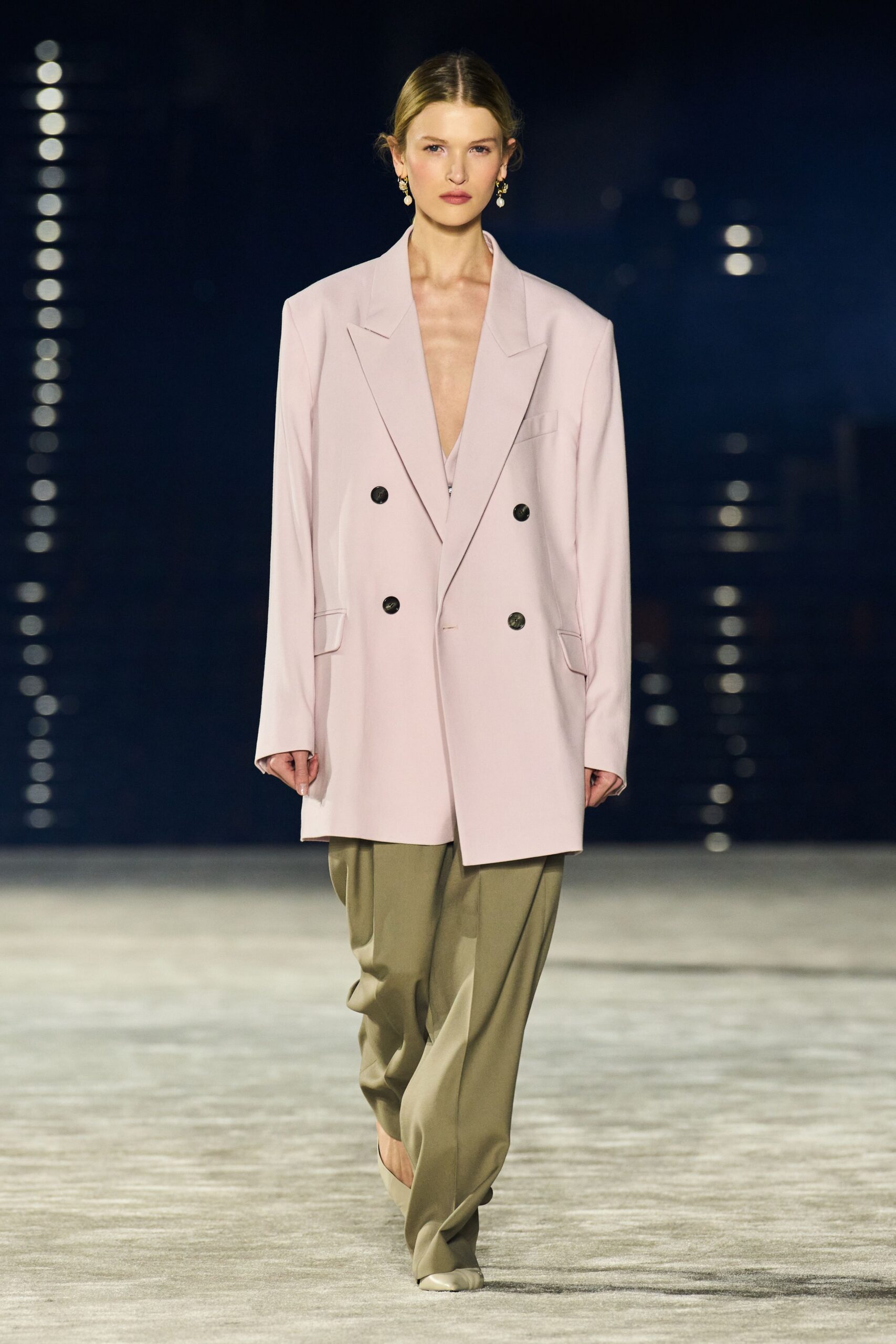 pink unknown long-sleeve collared oversized buttoned pockets blazer