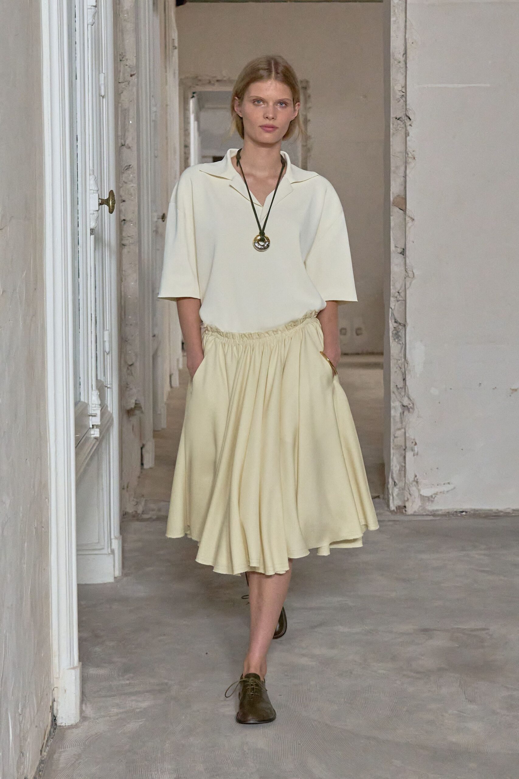 ivory unknown flared ruched flowing midi skirt