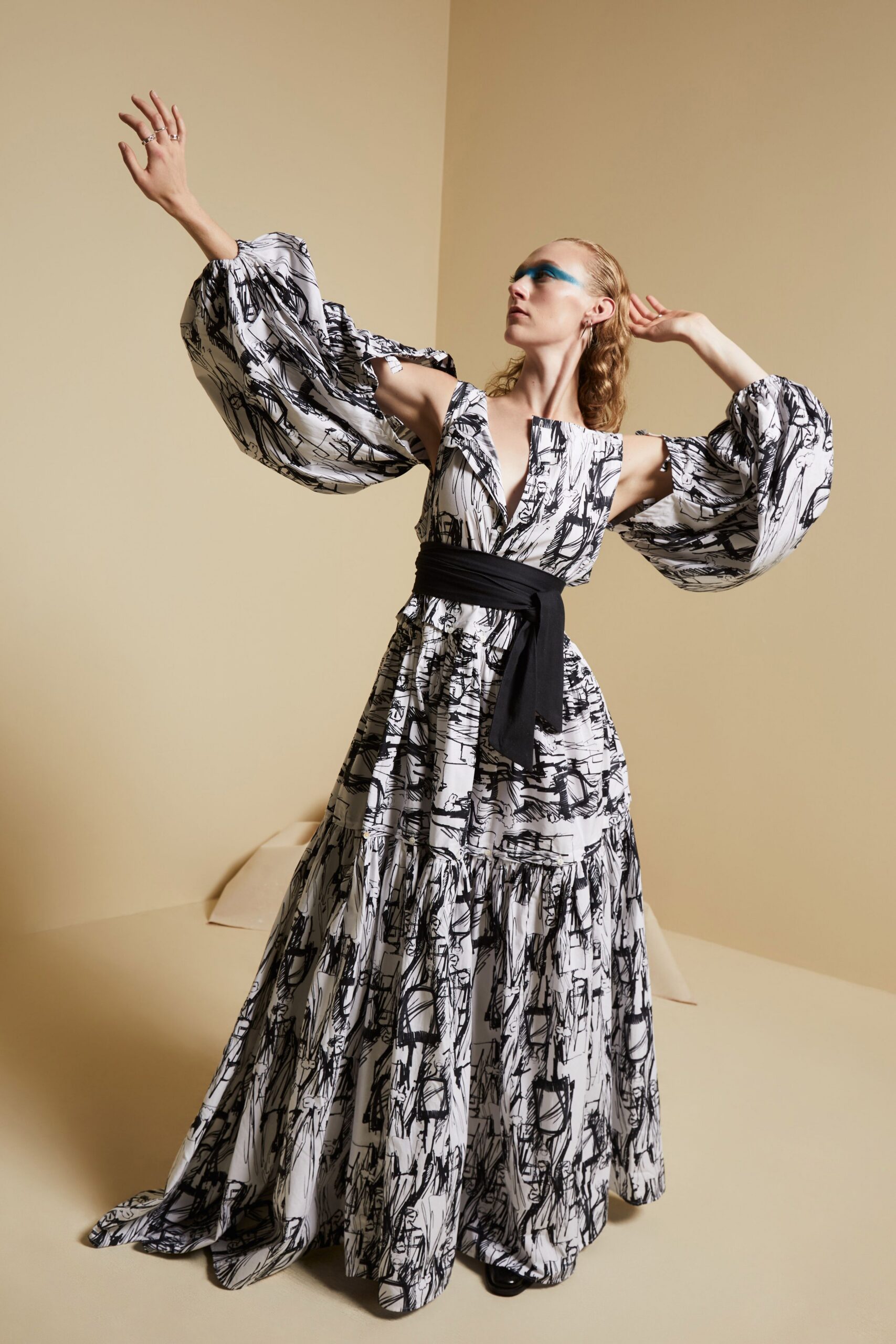 printed balloon-sleeve belted maxi dress