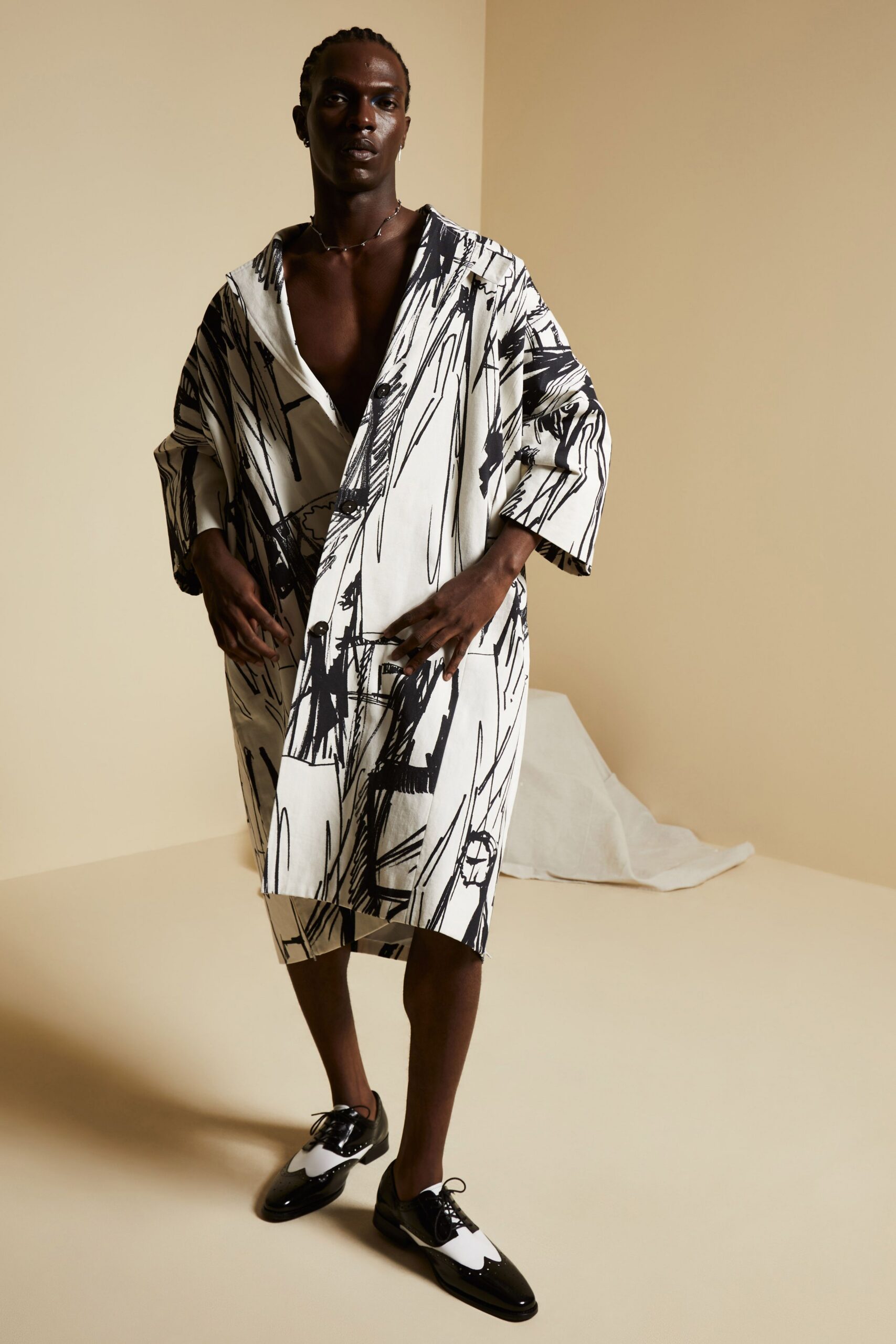 abstract print kimono-style coat