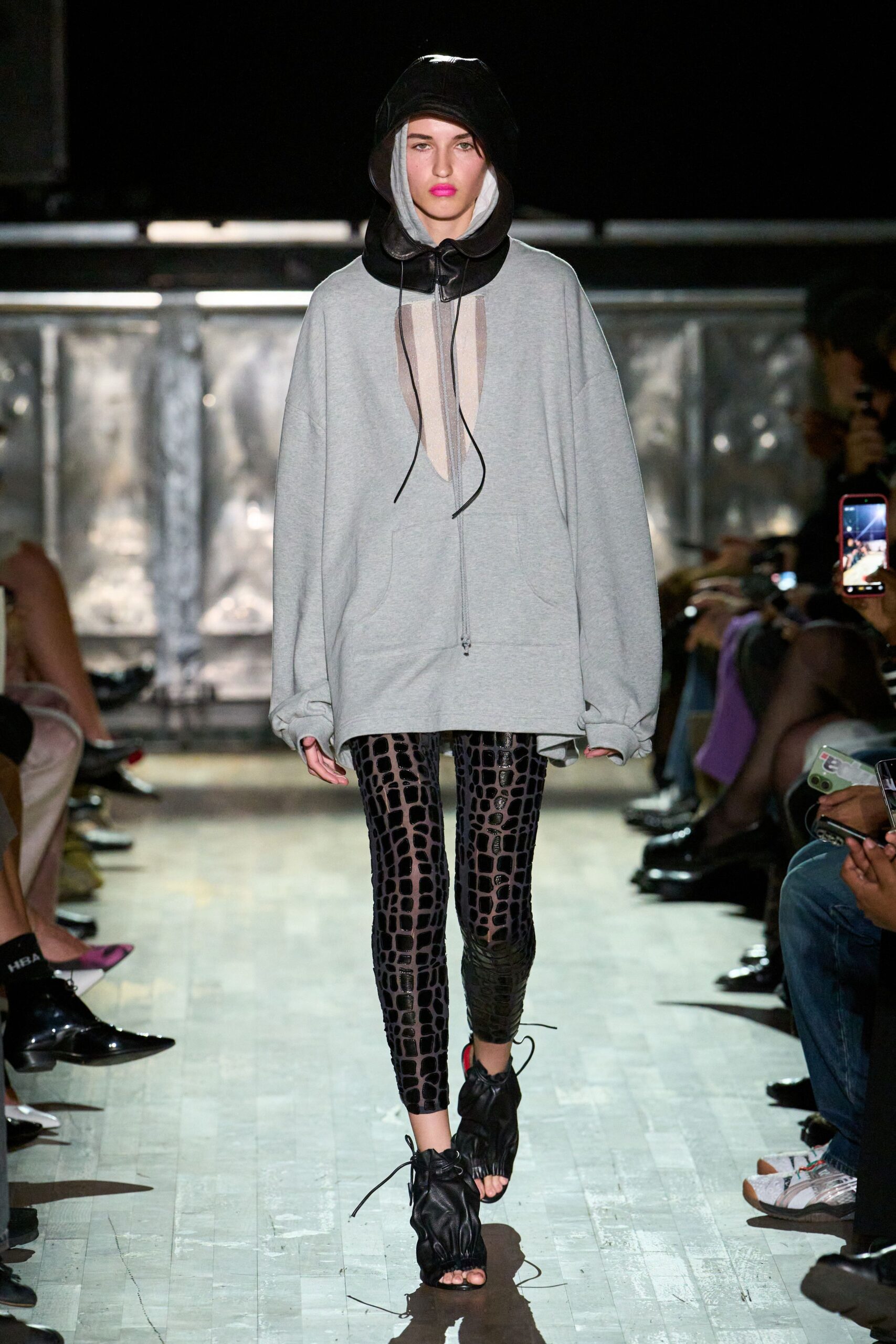 gray jersey long-sleeve hooded oversized zippered pockets hoodie