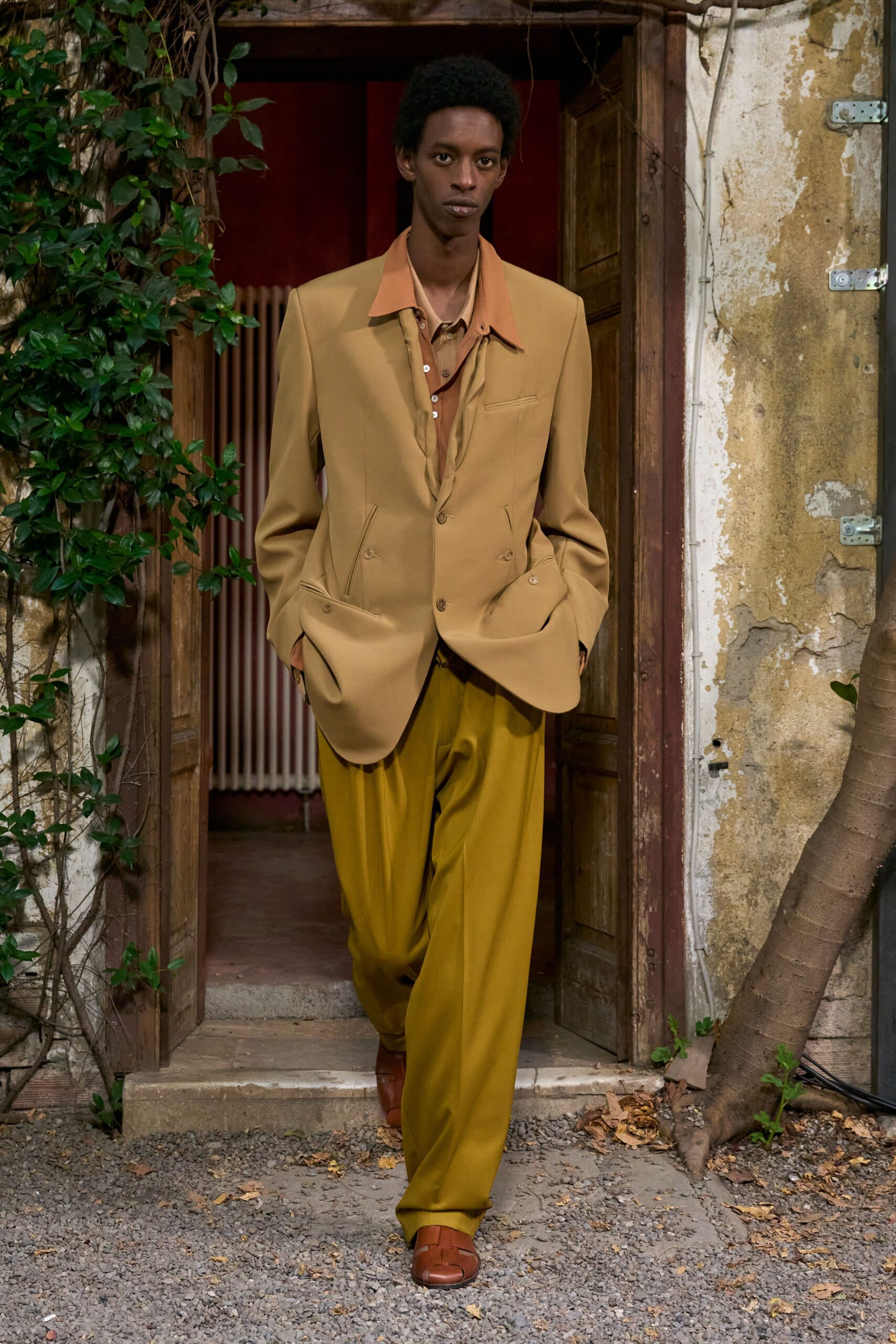 camel tailored blazer