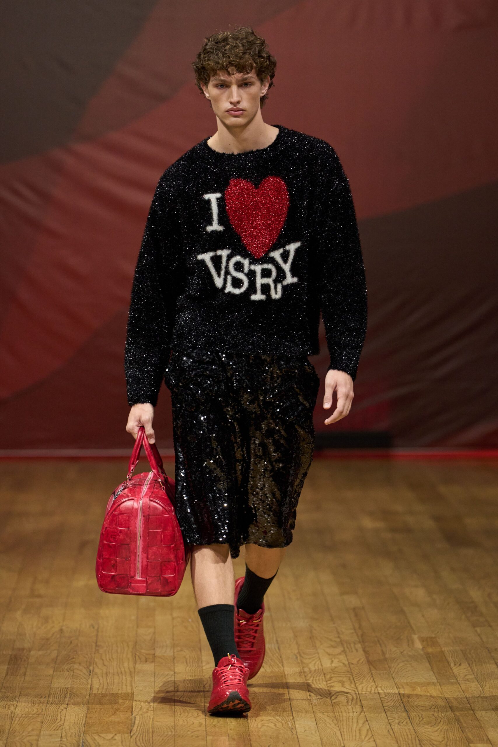 I heart VSPRY slogan sweater