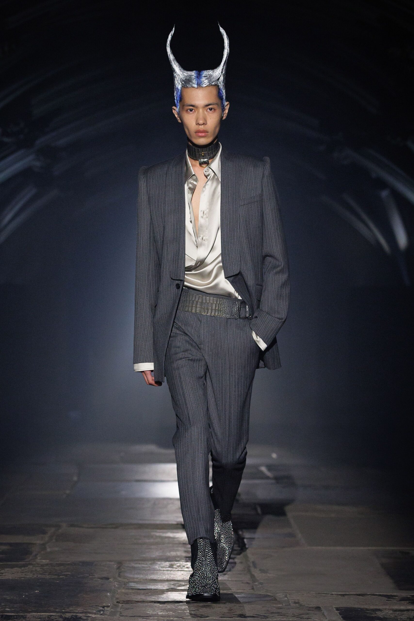 gray unknown long-sleeve open-front tailored pinstriped blazer