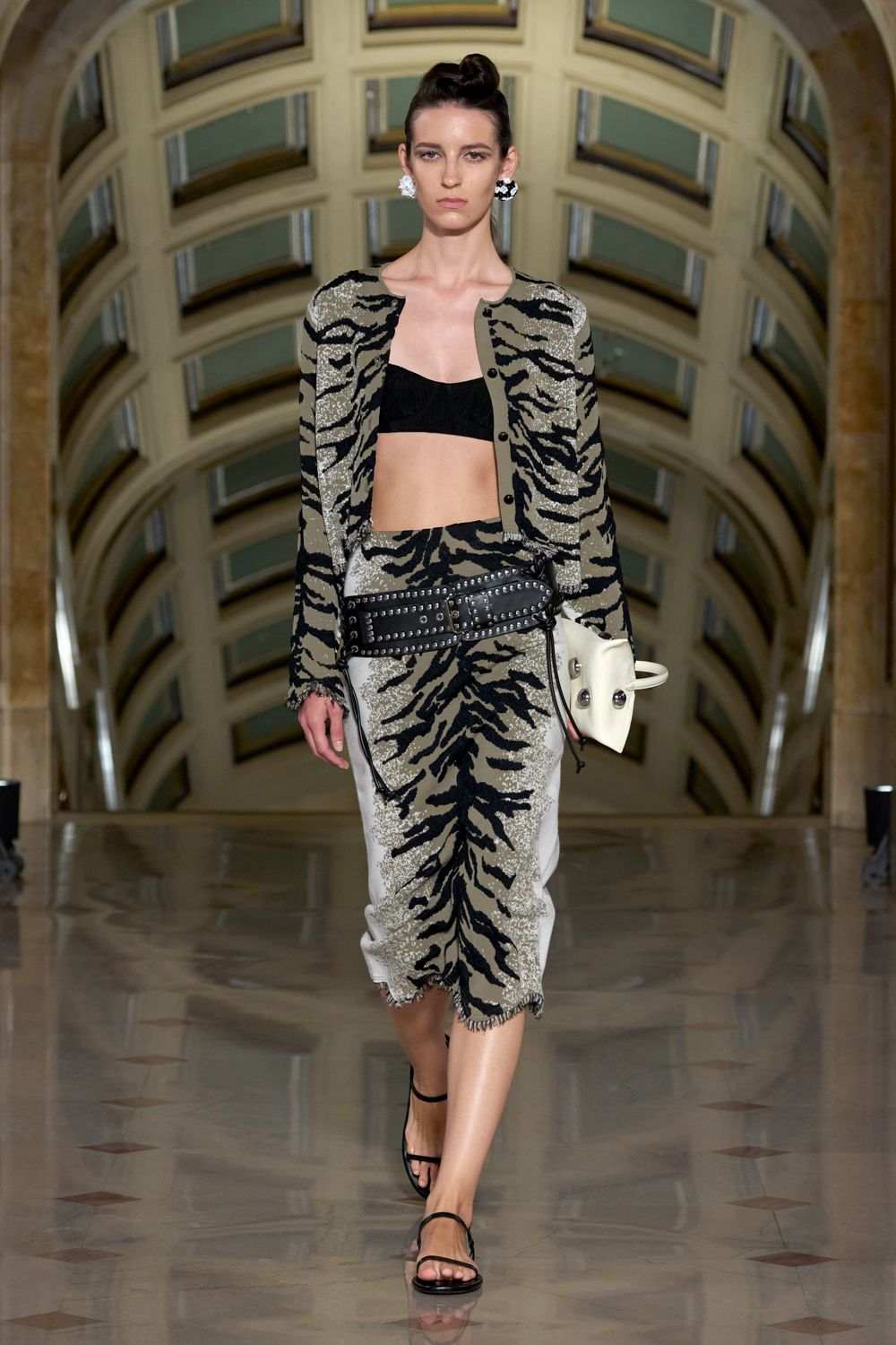 tiger-pattern knit pencil skirt