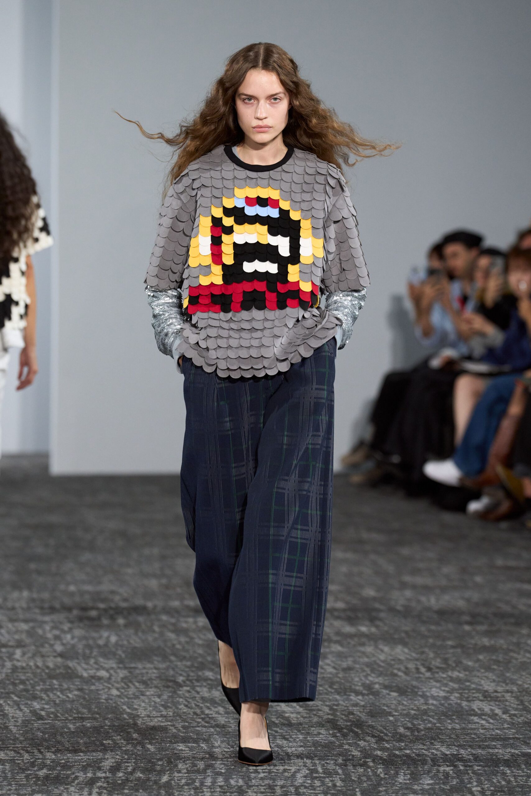 scalloped applique graphic top