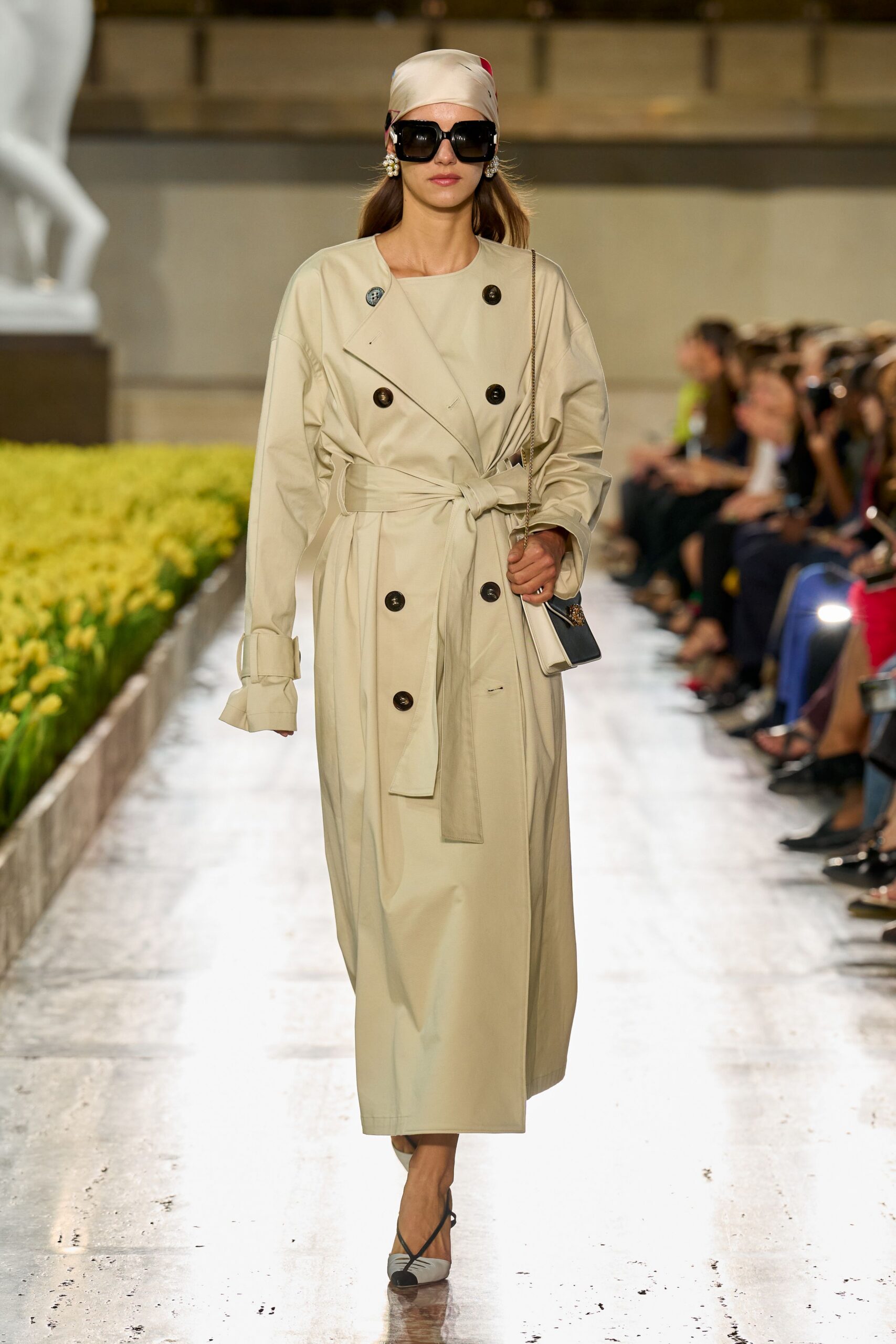 beige unknown long-sleeve double-breasted oversized belted buttoned trench