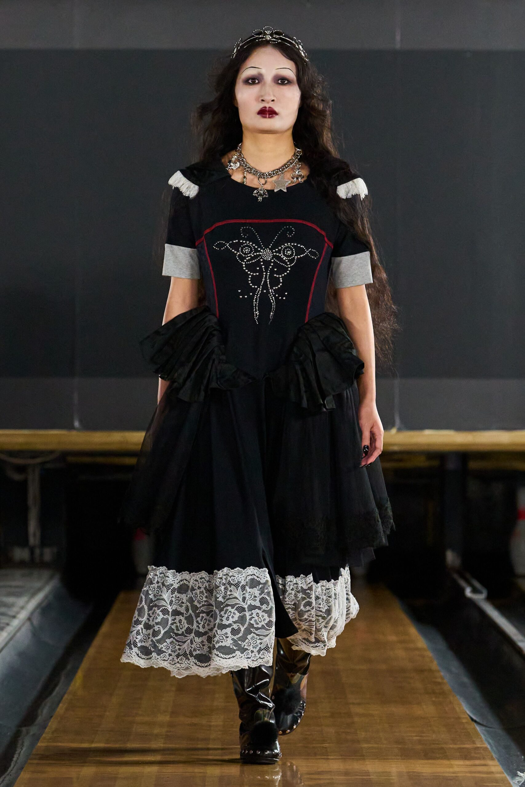 lace-hem ruffled black midi dress