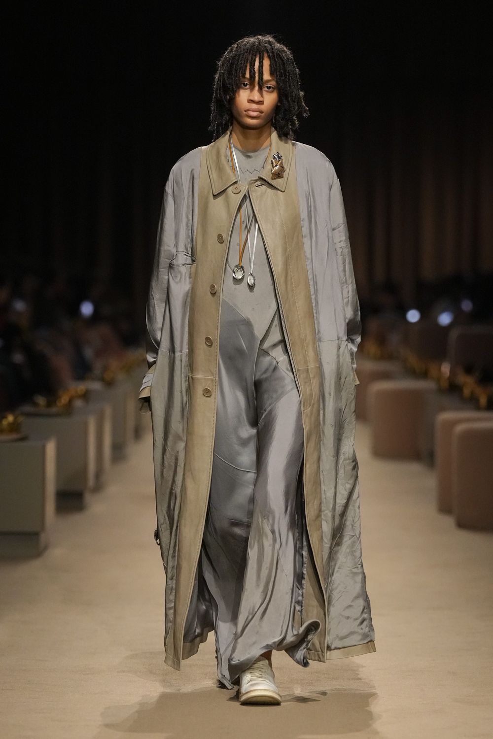 contrast-panel maxi overcoat