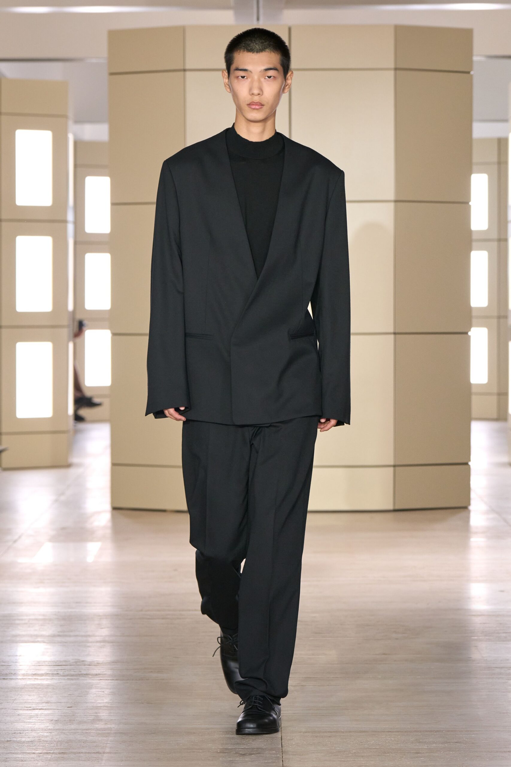 black unknown relaxed straight-leg pants