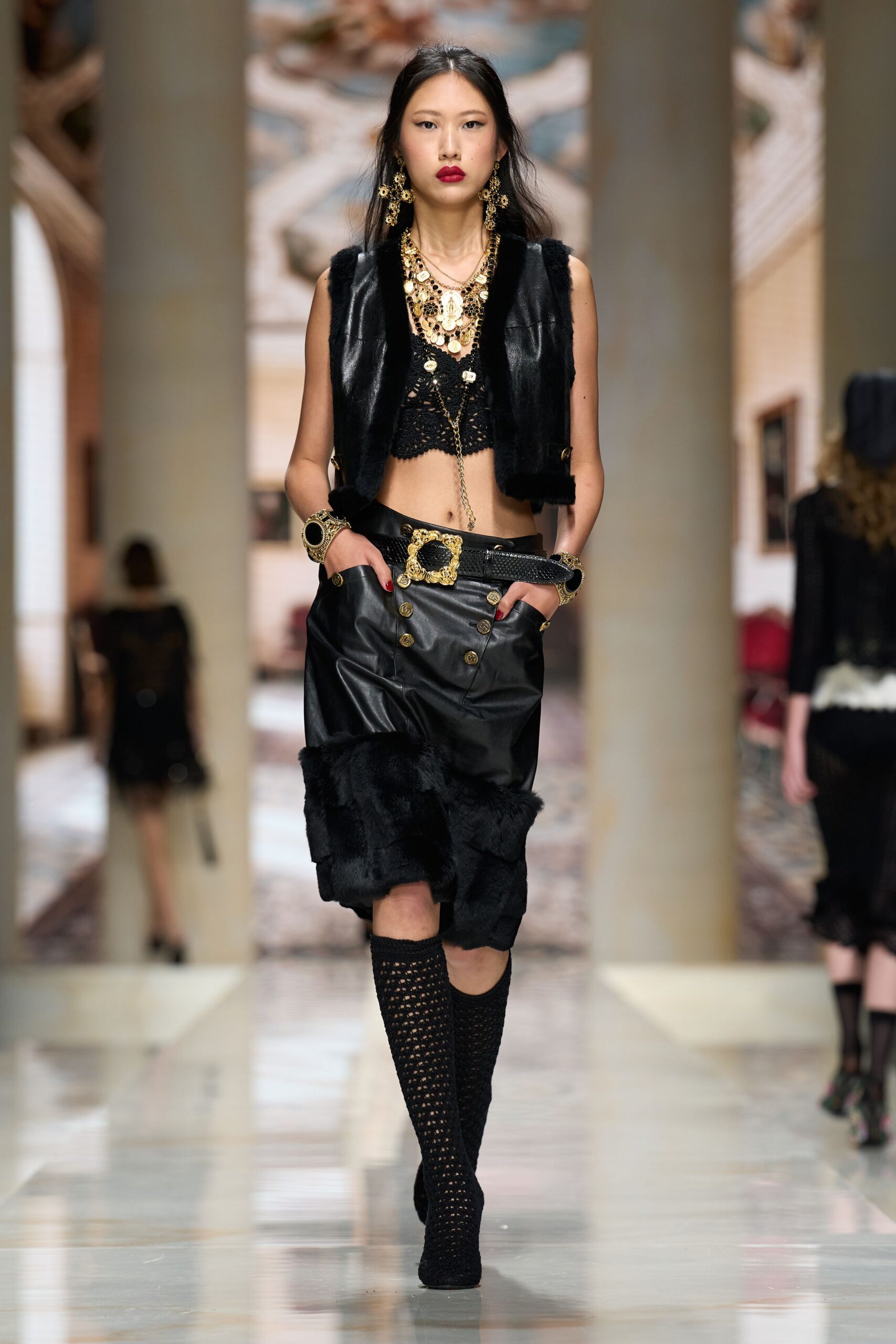 black leather shearling-trim midi skirt