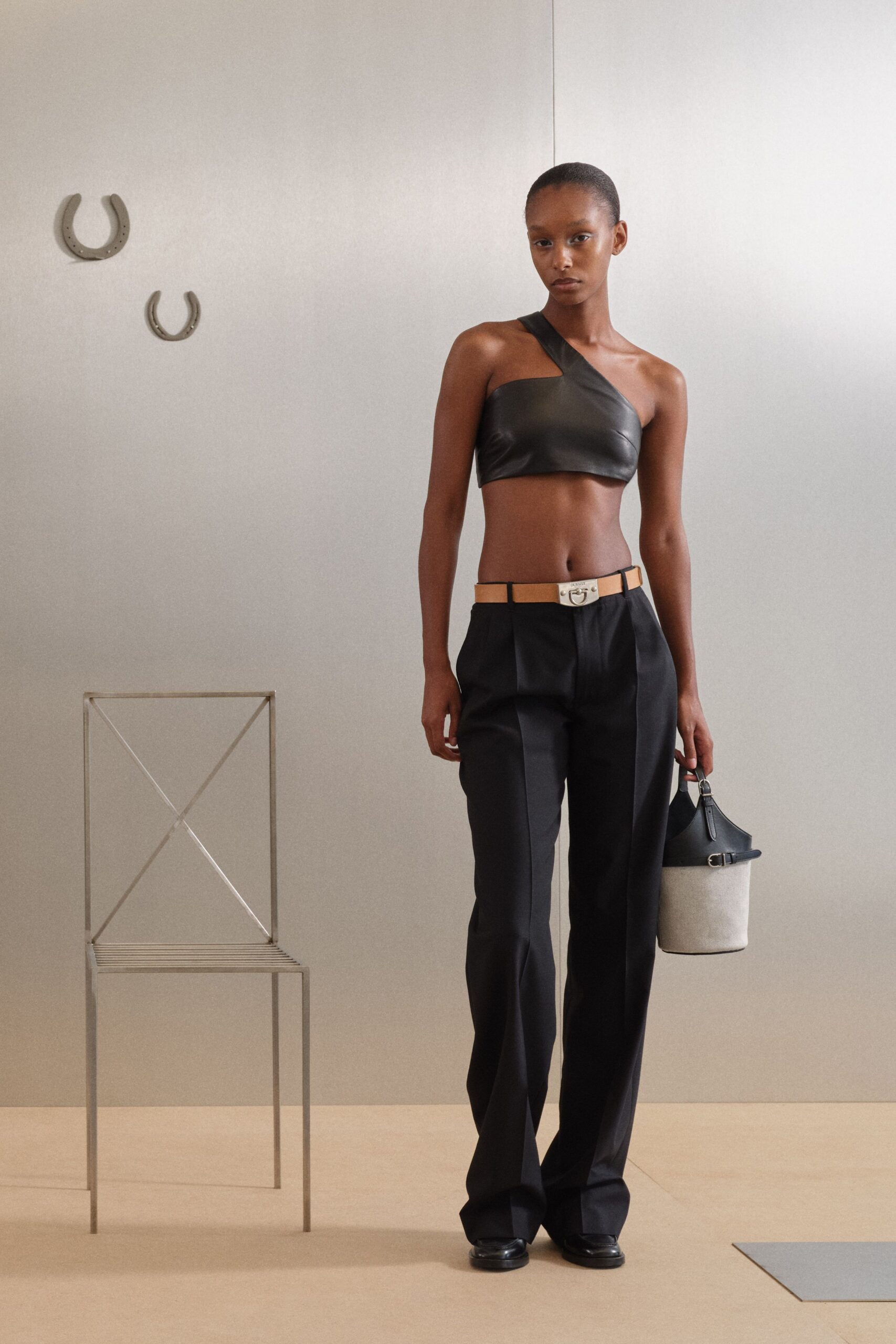 black leather asymmetric sleeveless fitted shiny cropped crop-top