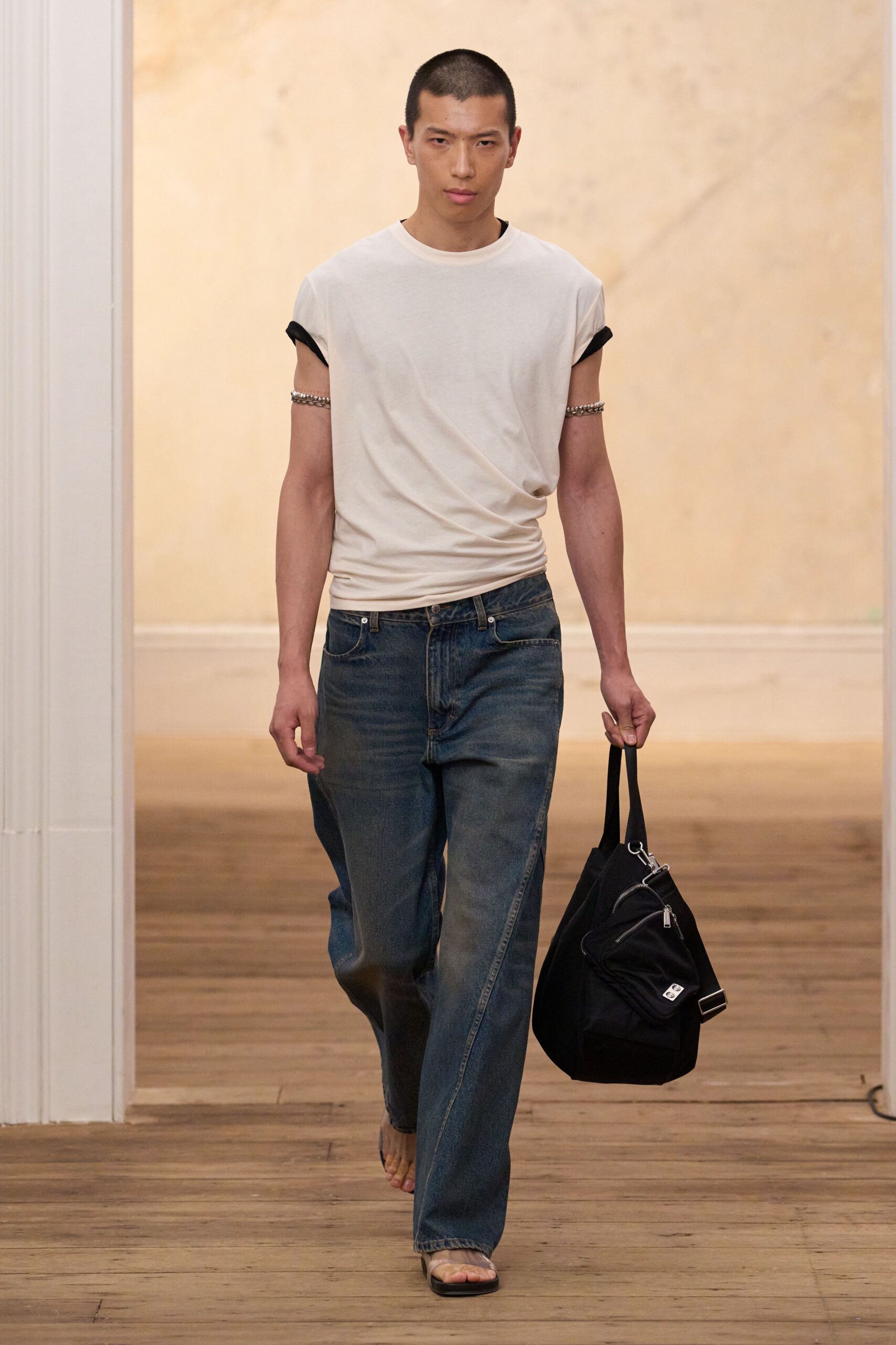 ruched rolled-sleeve ivory t-shirt