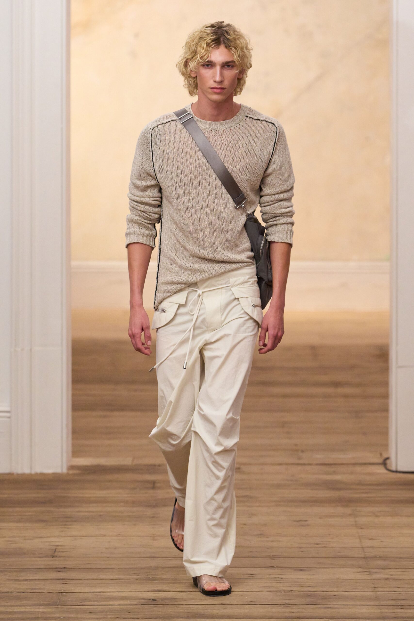 beige contrast-trim knit sweater