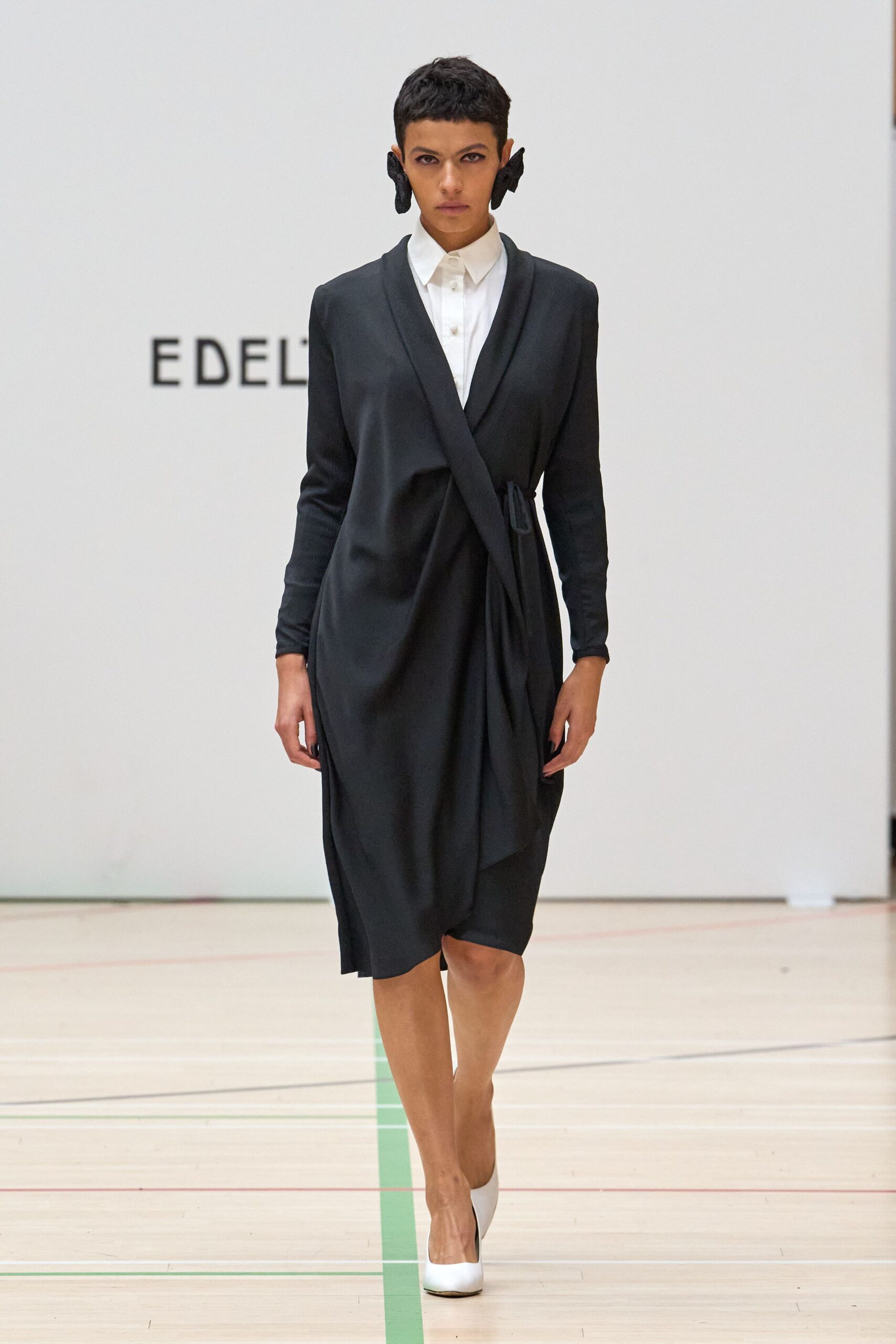 black unknown long-sleeve v-neck draped flowing midi dress