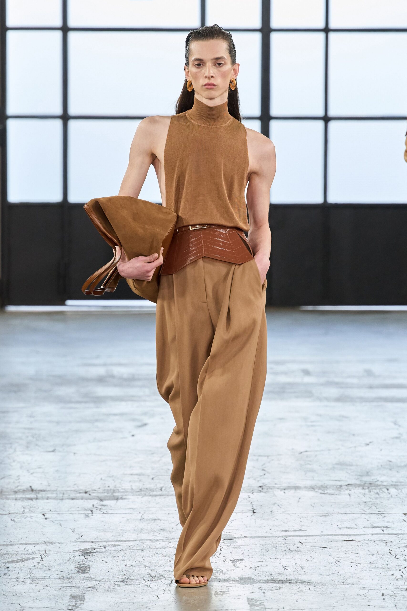 brown unknown high-waisted wide-leg pleated flowing pants
