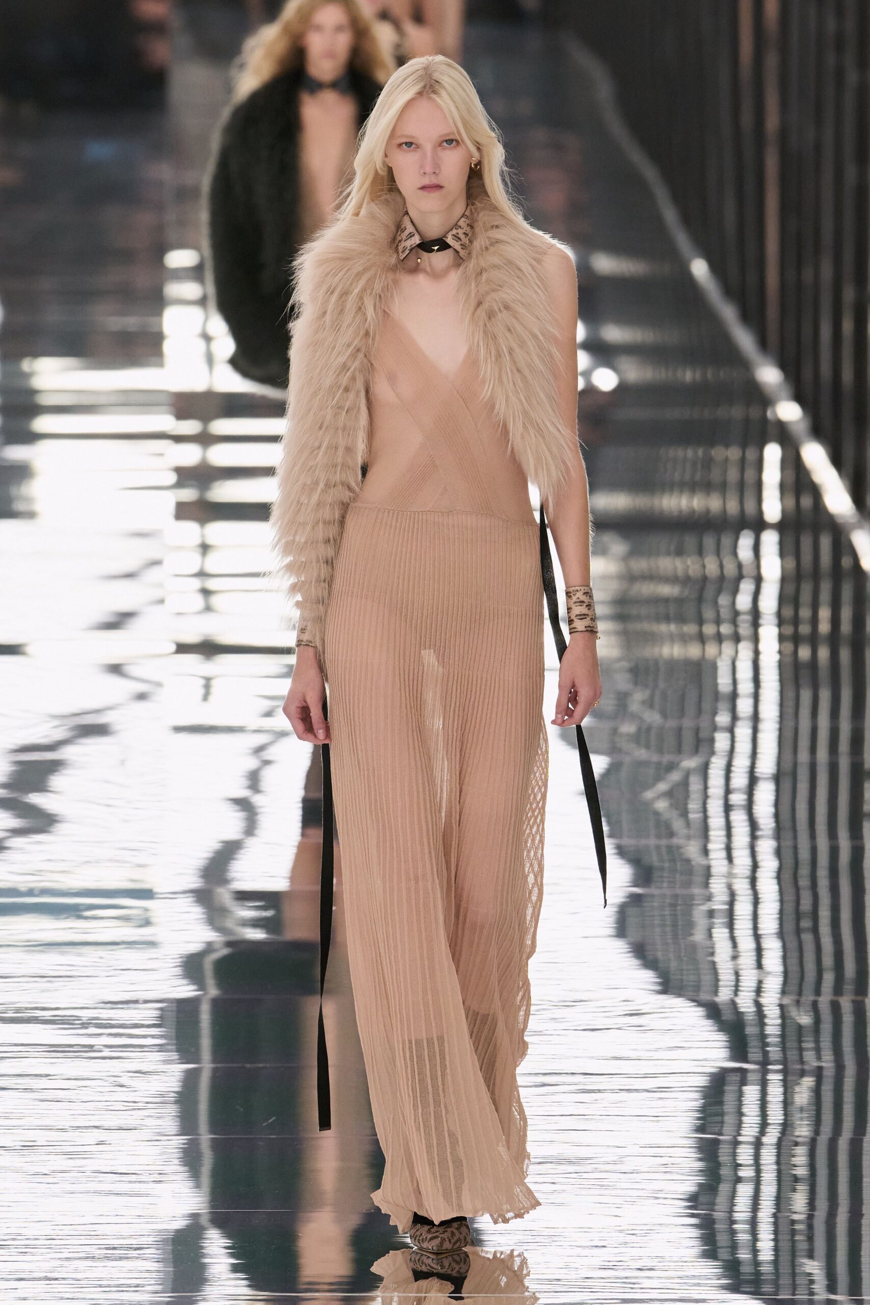 beige fur open-front sleeveless textured vest