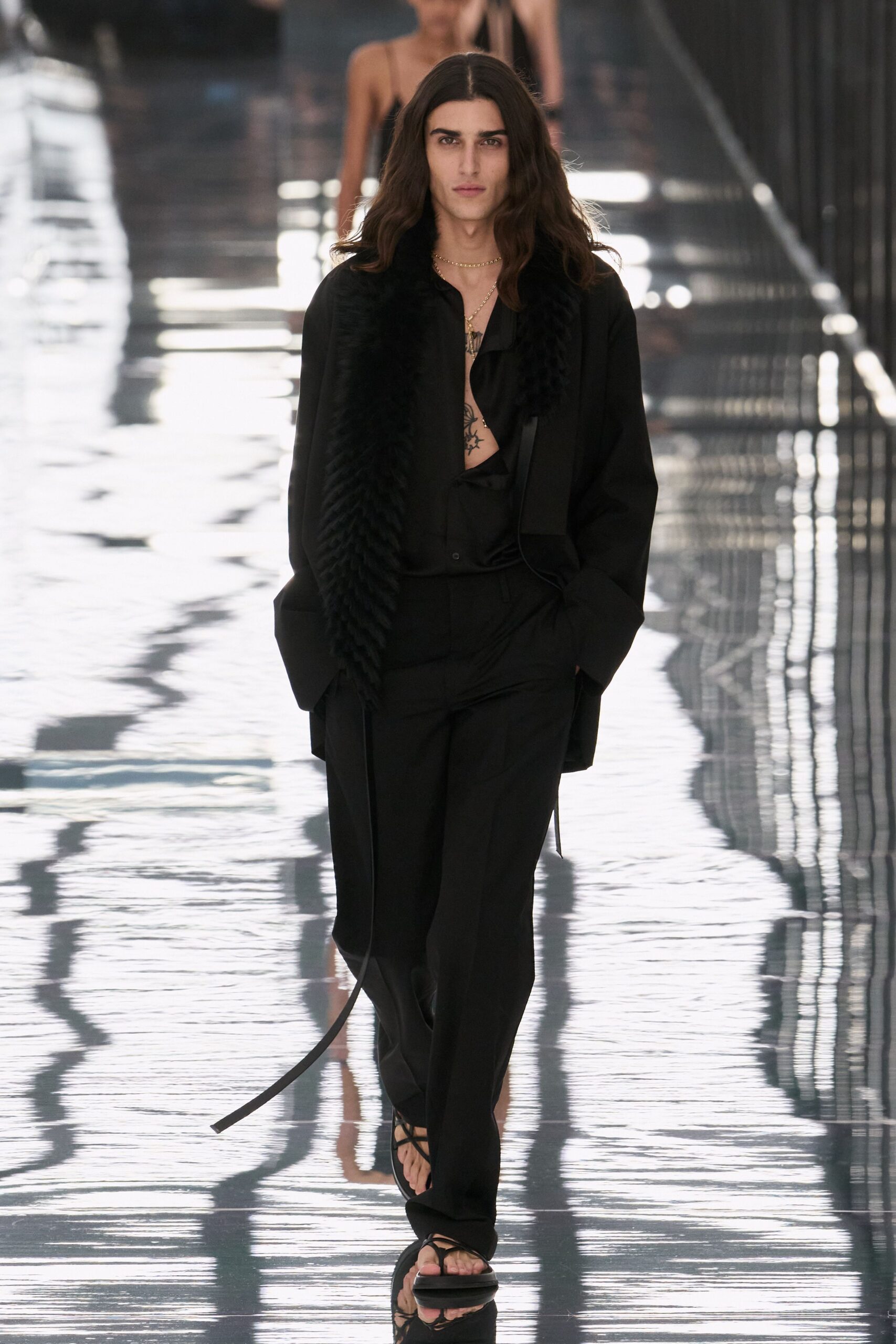 fur-trim black open shirt jacket