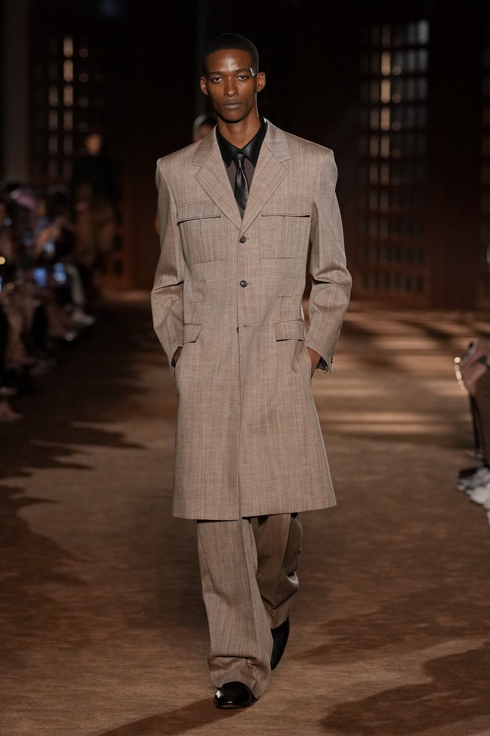 beige unknown long-sleeve collared tailored buttoned pockets coat