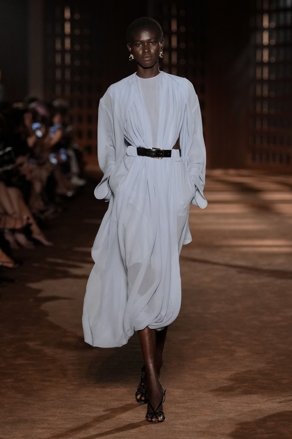 belted draped balloon-hem midi dress