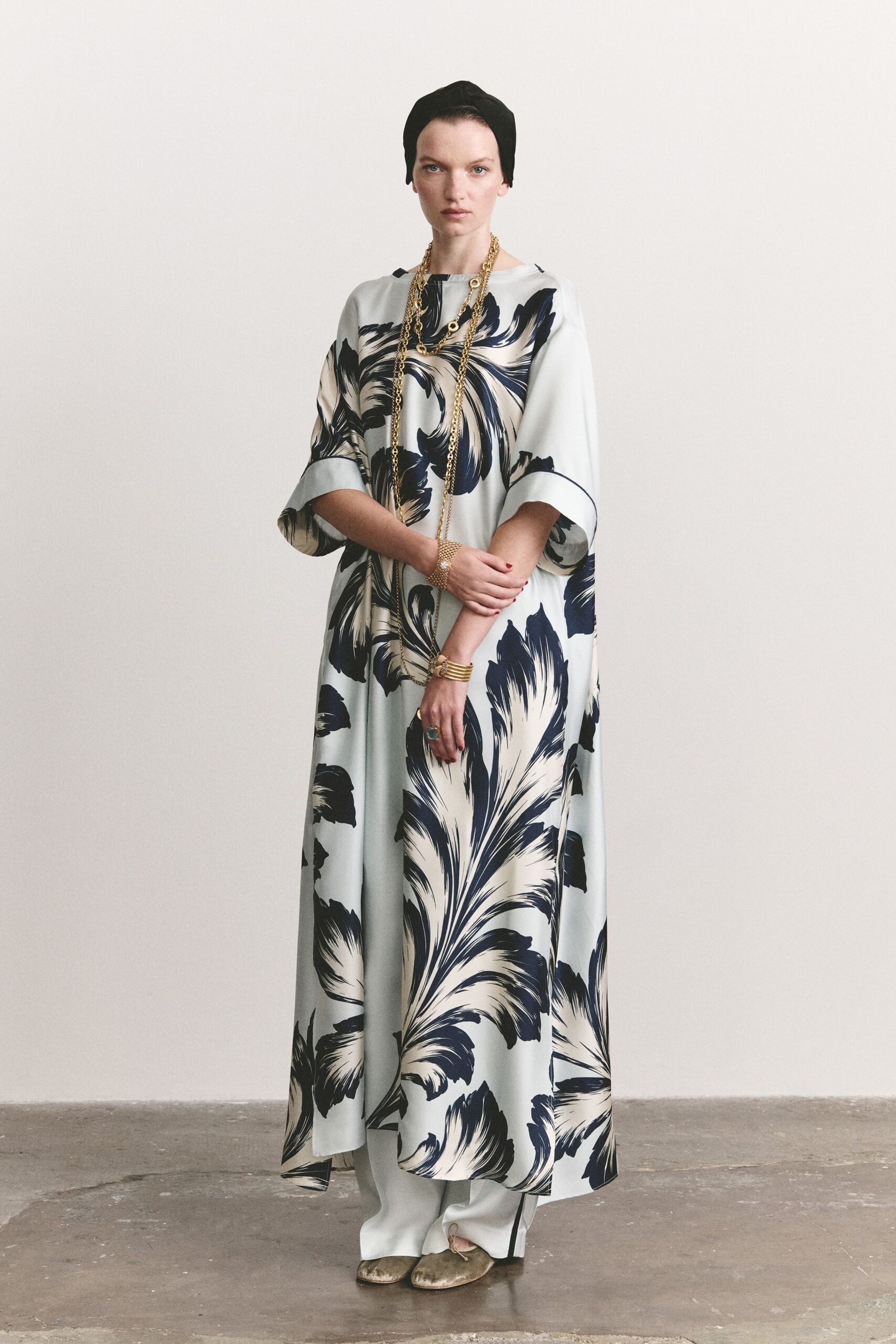 brushstroke print satin caftan dress