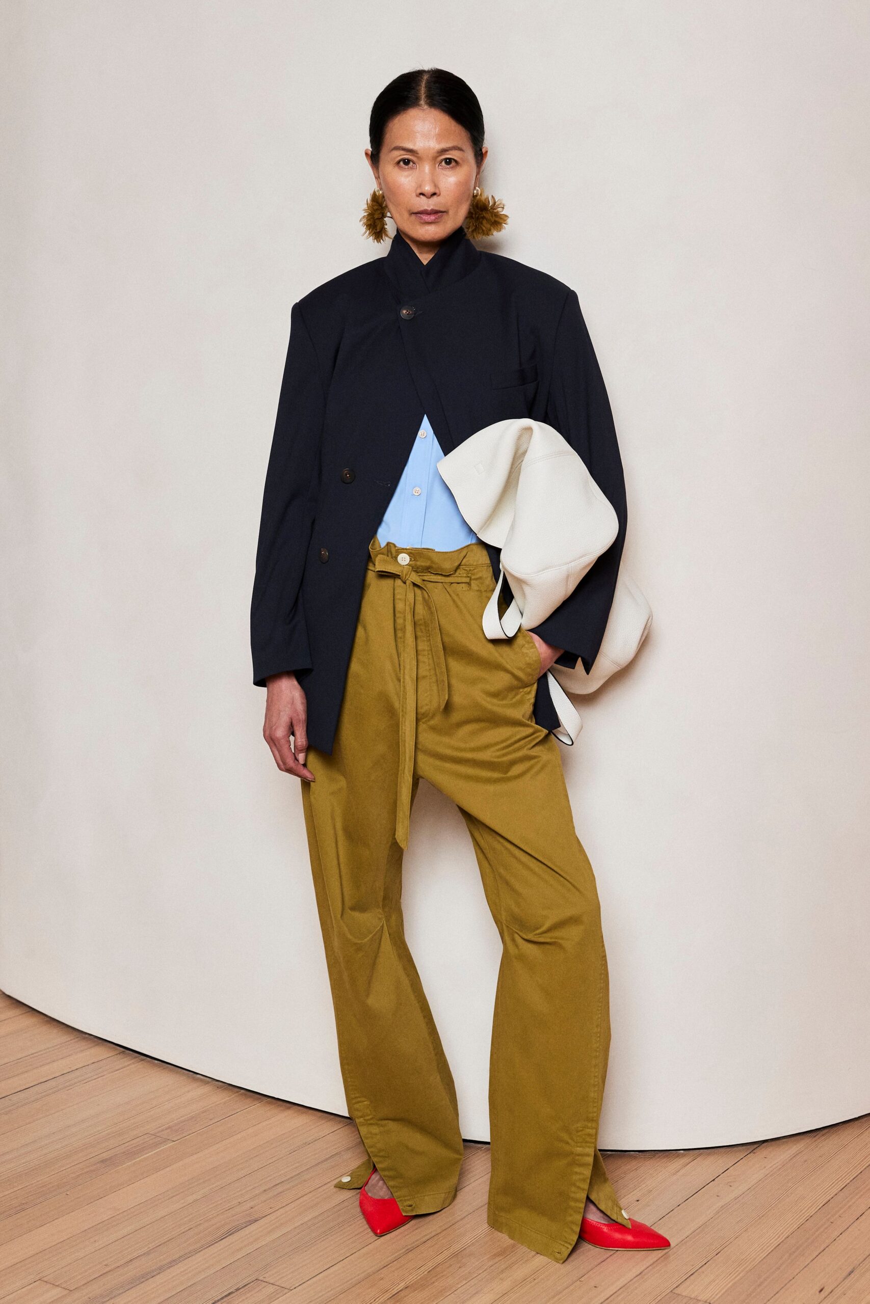 mandarin-collar oversized black blazer