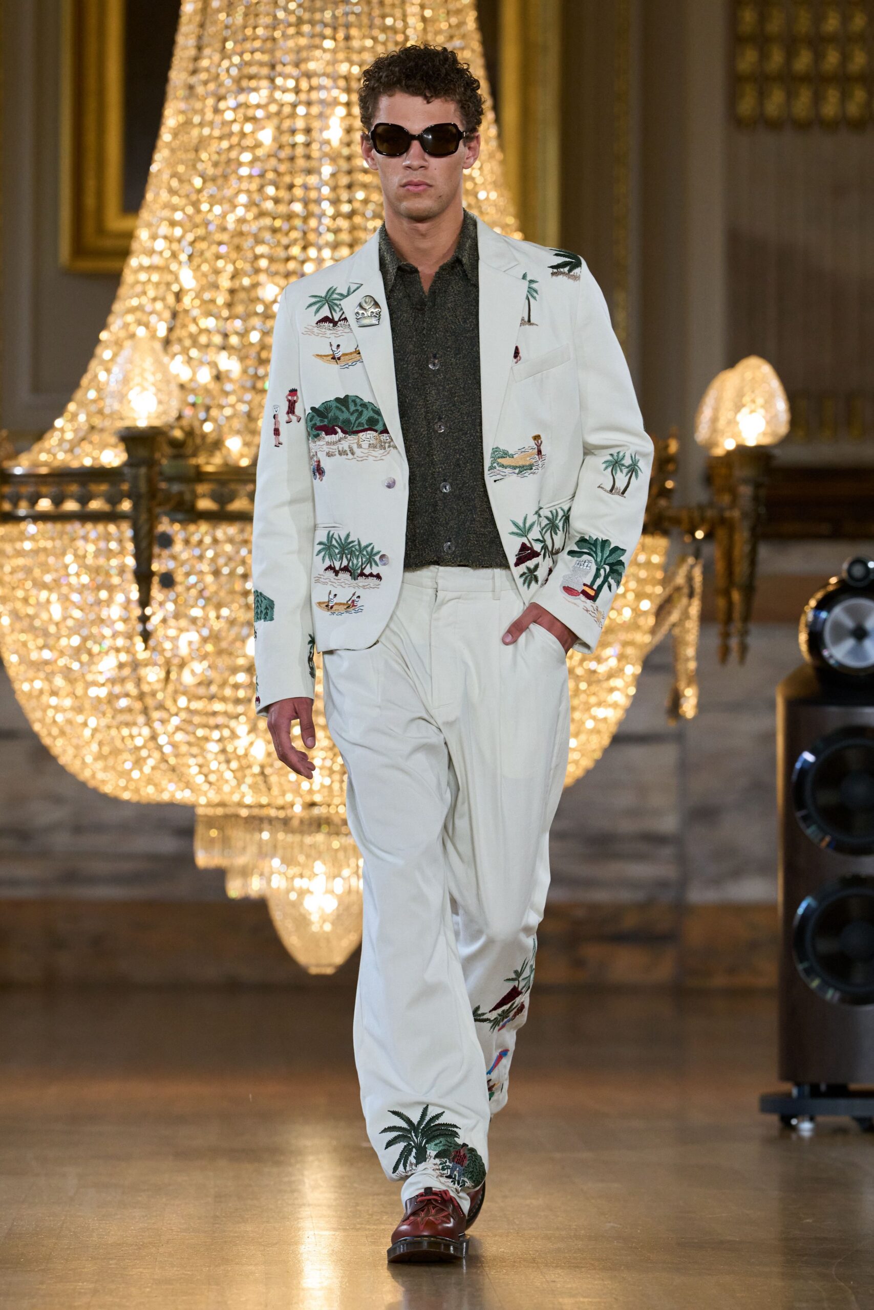 ivory unknown long-sleeve collared tailored embroidered printed blazer