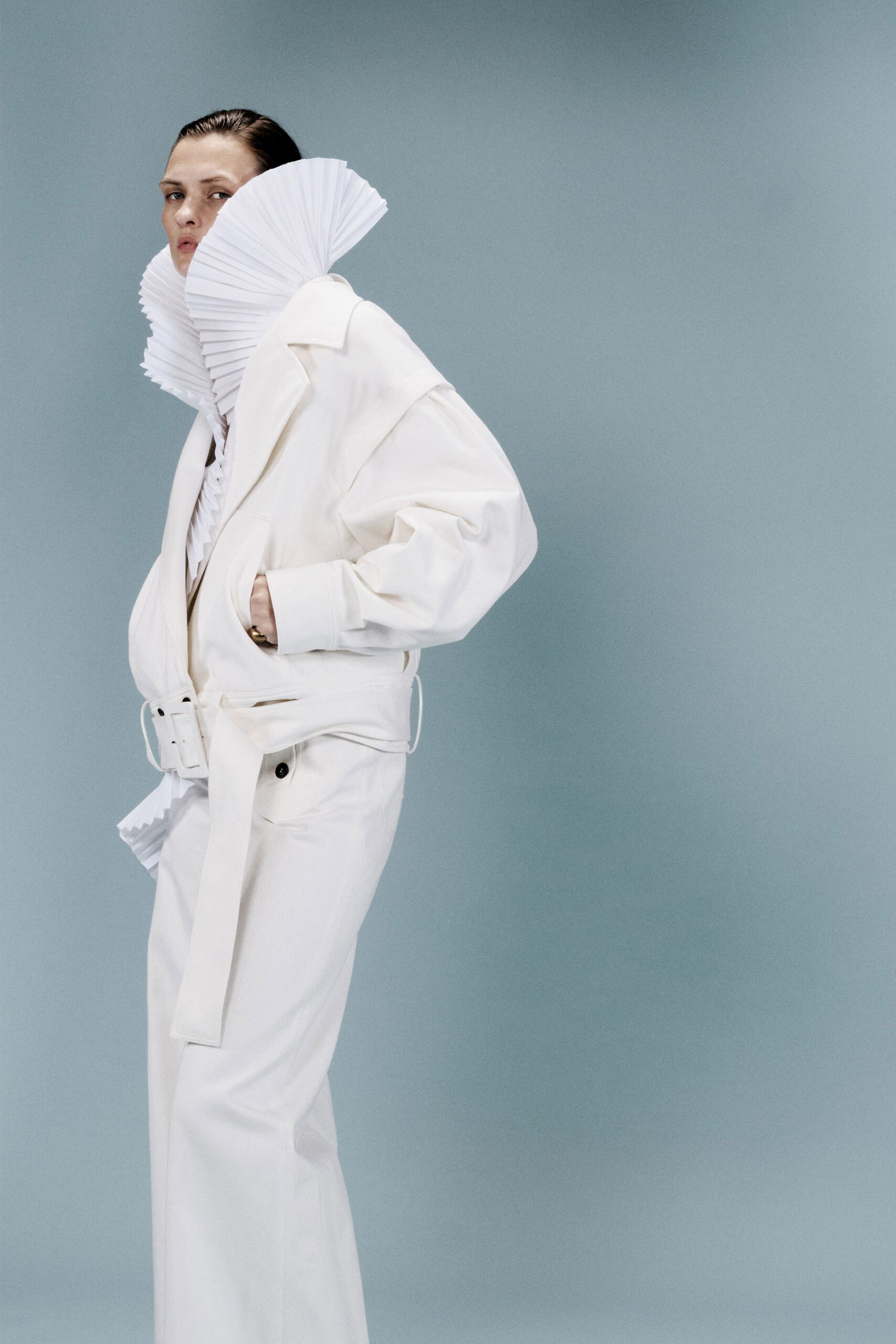 white sculptural ruff collar top