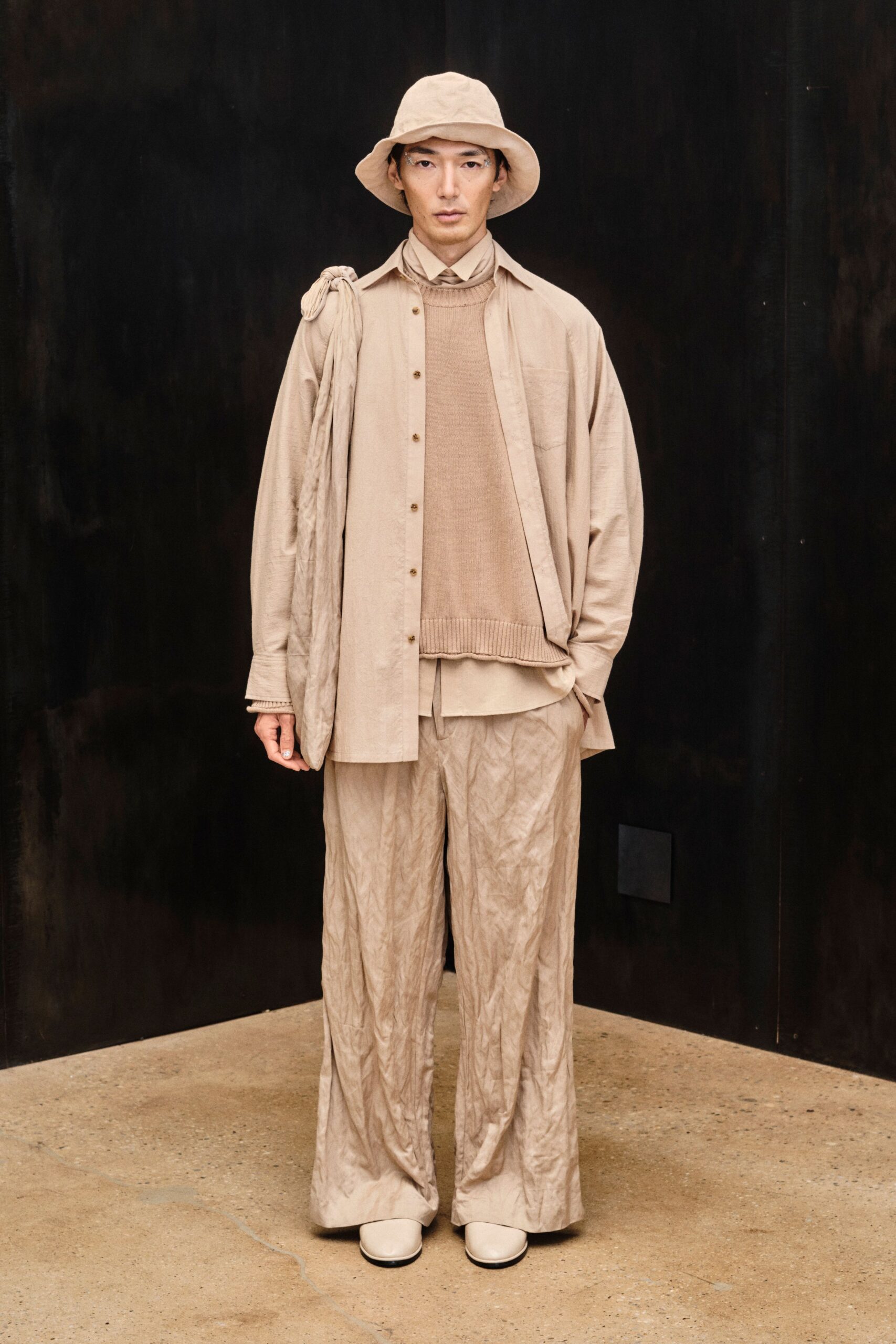 beige oversized shirt layered look