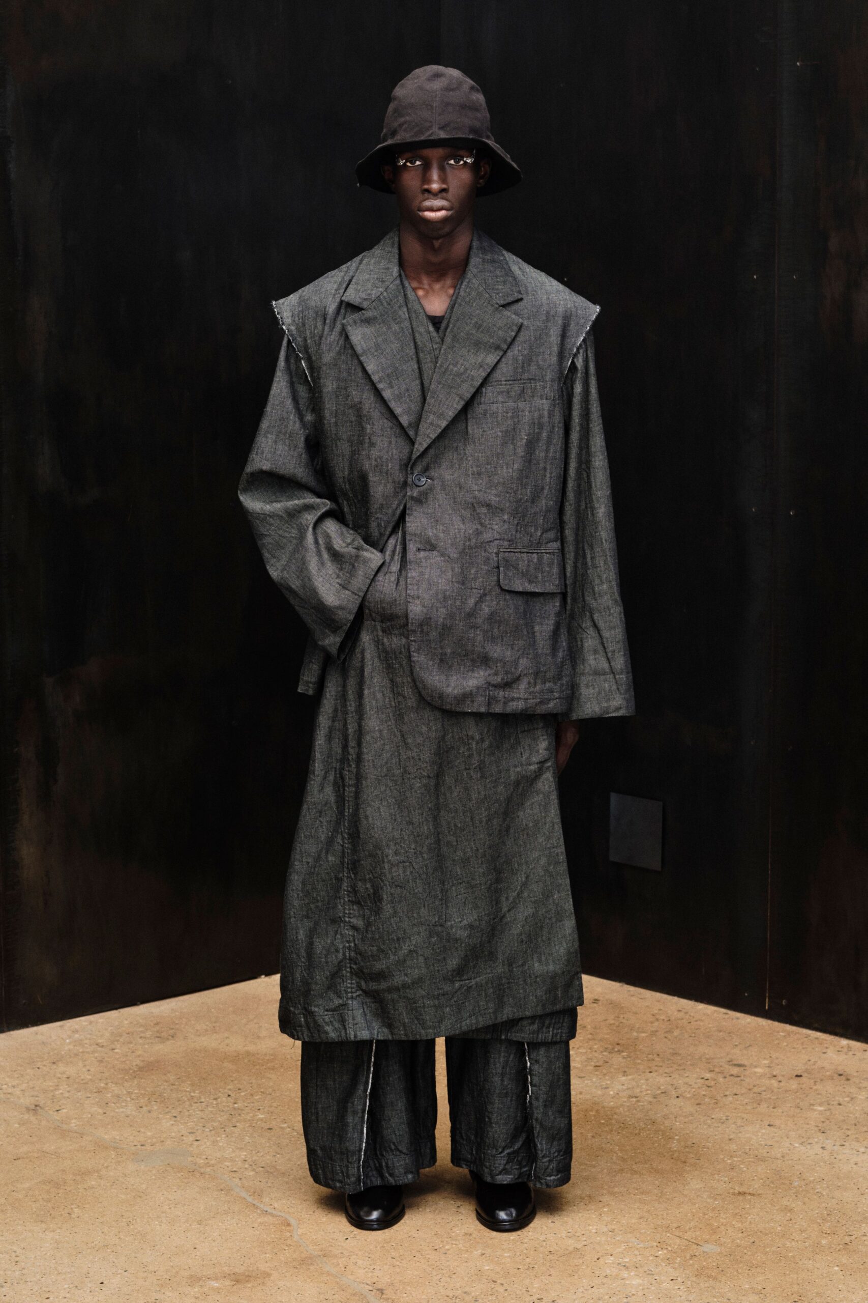 oversized raw-edge gray jacket